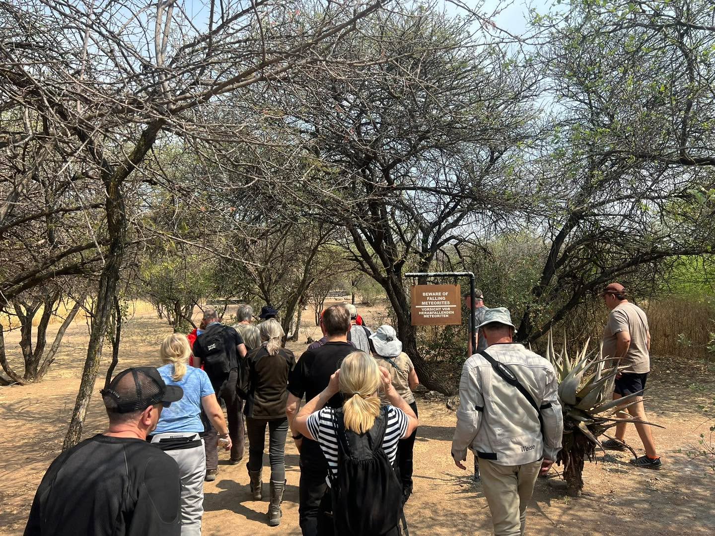 2025 The Grand Tour - Day 6
Another Mile eater today riding from Otjiwarongo to Katere on the Angola border!
First stop is the impressive Hoba meteorite the largest known intact meteorite in the world 👽
The lodge for this evening is nestled next to the Cubango River which acts as the border between Namibia and Angola.
There’s something strangely peaceful about laying in bed listening to Hippos grunting away 😂
www.africanmotoadventures.com/the-grand-tour
•
•
•
#motorcycletours #namibia #hippo #angola #hippopotamus #motorcycle #tourguide #africatours #africamotorcycletours #rundu #AdventureBike #adventure #TourOfALifetime #CapeTownToVicFalls #MotorcycleTravel #bmw #tour