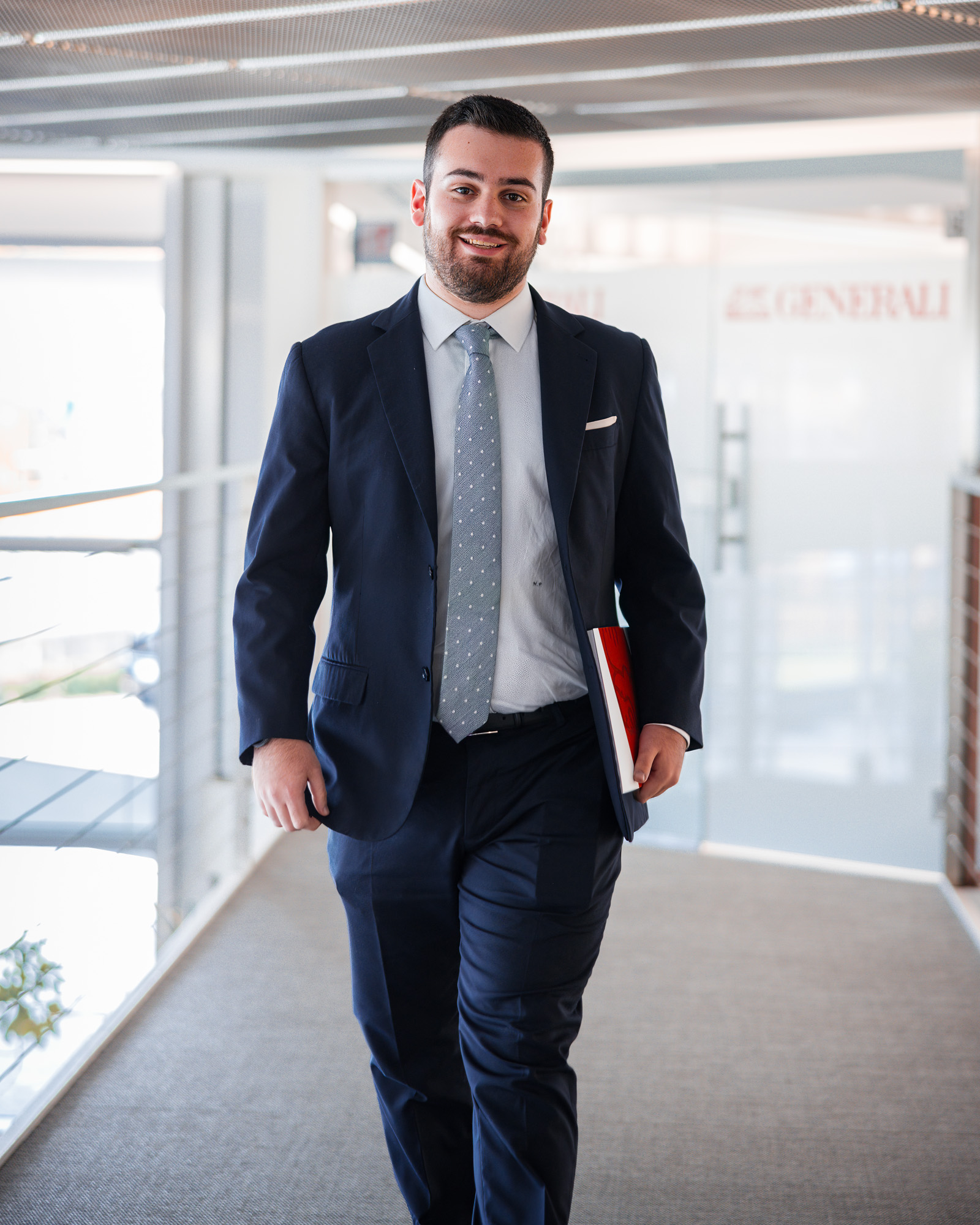 La forza della nostra Agenzia sono le persone che lavorano con Noi 👥
Lui è Matteo, 𝘊𝘰-𝘔𝘢𝘯𝘢𝘨𝘦𝘳
"Il talento vince le partite, ma il lavoro di squadra e l'intelligenza vincono i campionati" 💪
(𝘔𝘪𝘤𝘩𝘢𝘦𝘭 𝘑𝘰𝘳𝘥𝘢𝘯)
#wearecomoviacecilio #generalicomo #generaliitalia #partnerdivita #piùdiunlavoro