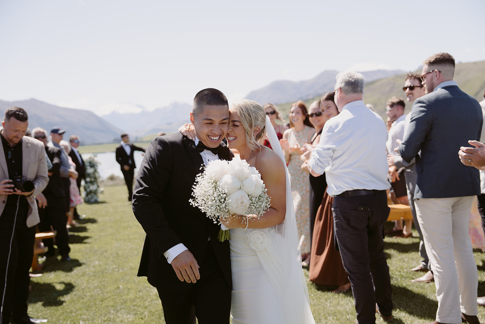 From the isle to forever, the next chapter begins.
📸 @katerobergephotography