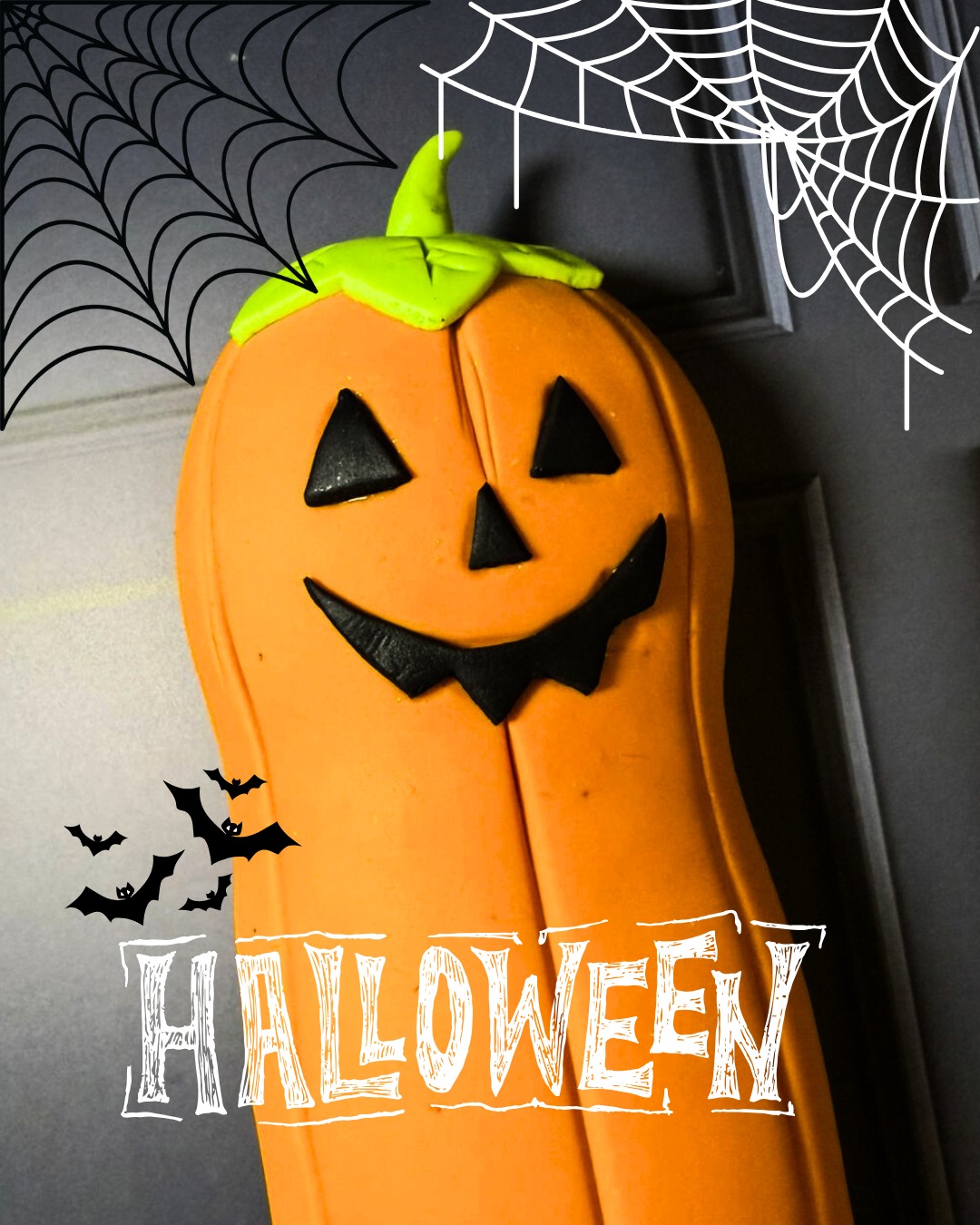 🎃🥖 ¡Edición Especial Halloween en @quitodeliuio
Nuestras tradicionales Guaguas de Pan llegan con un toque divertido y exclusivo por Halloween. 👻✨
Solo los días 30 y 31 de octubre, disfruta de esta edición limitada hecha de forma artesanal, con el sabor y la creatividad que caracterizan a Quito Deli Patisserie & Boulangerie – Swissôtel Quito. 💜
¡Ven a descubrirlas antes de que desaparezcan! 👀
📍 Quito Deli – Swissôtel Quito
🔗 Pedidos online: https://bit.ly/TodoQuitoDeli
🆙 WhatsApp: https://bit.ly/DeliverySwissotelQuitoWhatsapp
📞 Teléfono: 393 5200
#QuitoDeli #SwissotelQuito #GuaguasDePan #GuaguasHalloween #HalloweenQuito #PanaderíaArtesanal #TradiciónEcuatoriana #EdiciónEspecial #QuitoGourmet #DeliConEstilo