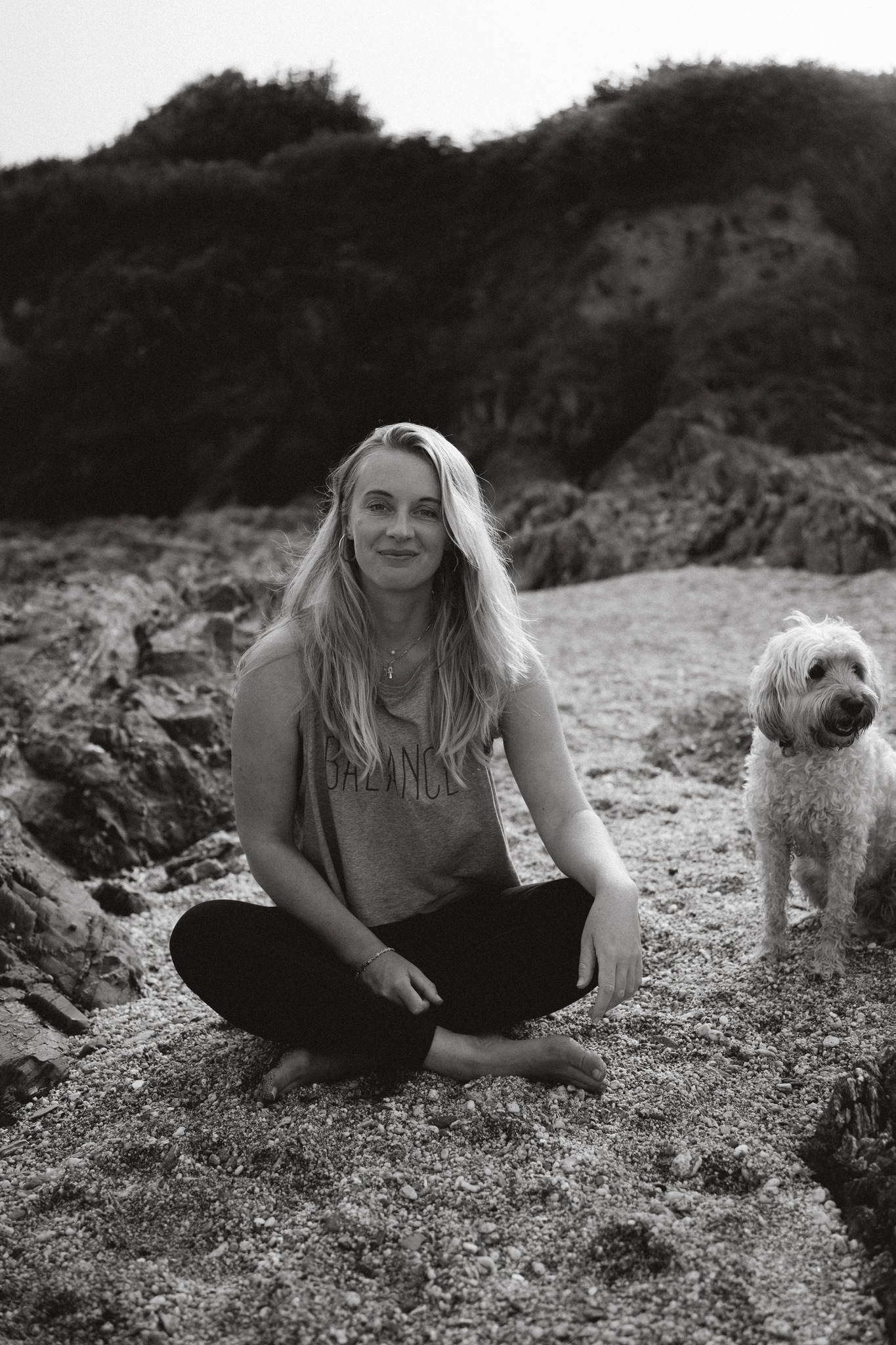 Hands up if your business has gone through the 'I don't know what I'm doing, is this even going to work' phase!?! 🙋♀️
Hands up if you've gone through it more than once? 🙋♀️
Hands up if you came out stronger, clearer and more aligned on the other side? 🙋♀️
A little reminder that this happens to everyone, and your marketing does not have to stop whilst you 'figure it out'. Yes, it's good to have a clear message, but if that's not the reality for where your business is at, try not to let the fear of changing your branding and message affect the decision to grow or innovate in your business.
Do what feels right, and the marketing and messaging will follow.
The right people will come with you. They'll get it. Trust them!
Mainly, trust yourself 🎉
( & if you need help whilst you're in the sticky stage of change, send me a message - coaching is brilliant for this, either with me, or I can recommend some amazing other coaches!)
#selfemployed #smallbusinessmarketing #newbusiness #evolvingbusiness #smallbusinessgrowth #businessinspiration #marketingconfidence #confidentmarketing #socialmediaideas #marketingcoach #businesscoach #energeticbusiness