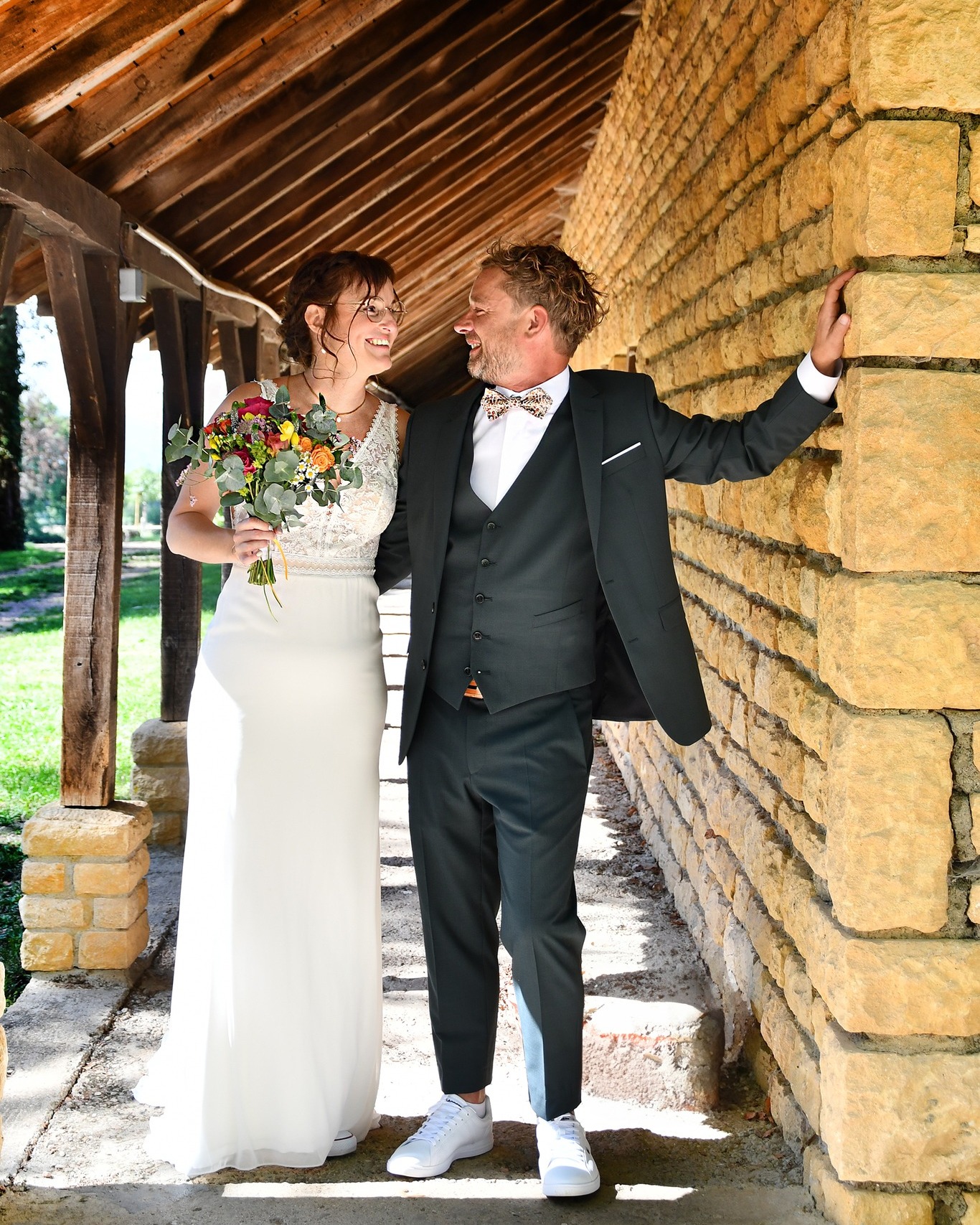✨ Tu te maries et tu recherches un photographe pour capturer chaque moment de cette journée inoubliable ? ✨
Je travaille en mode reportage pour avoir des images authentiques qui font ressortir le moment présent et l'esprit naturel de ton mariage.
Si tu te reconnais dans ce travail, je t'invite à me contacter!
Je m'appelle Kristell et je capture vos moments de vie ❤️
Infos/Résas:
www.ateliercerfvolant.fr
ateliercerfvolant@gmail.com
Loire / Rhône / Haute-Loire
#weddingphotography #weddingdayphoto #weddinginspiration #mariage2026 #mariage2027 #mariagesaintetienne #mariageloire #photographemariagesaintetienne #futurmariee #weddingday