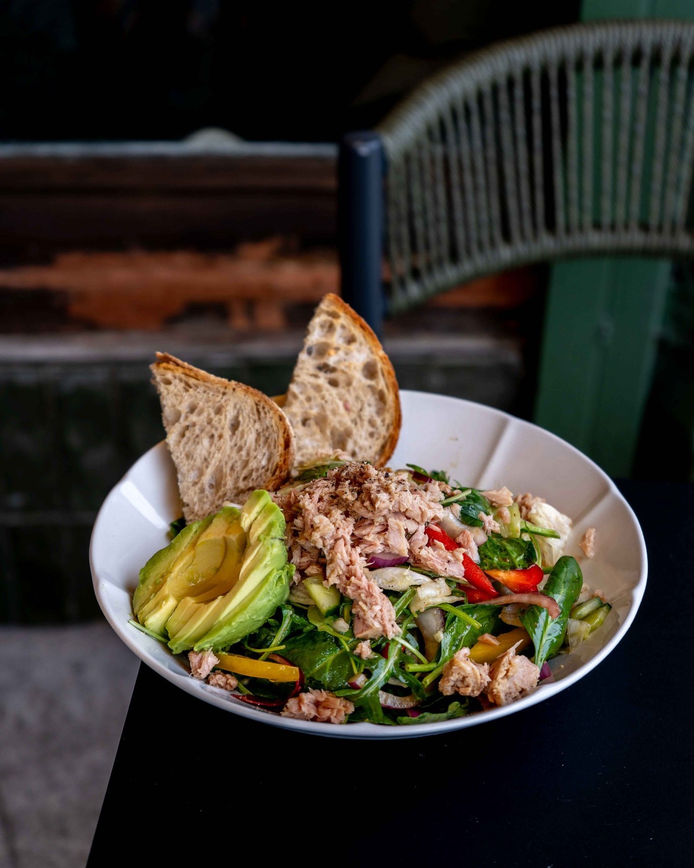 Light, fresh, and full of flavour, our tuna salad is calling your name. 🥗🇮🇹 Come by and give it a try!
#TunaSalad #ItalianFlavours #CiullosDeli #KensalRiseEats #FreshEats