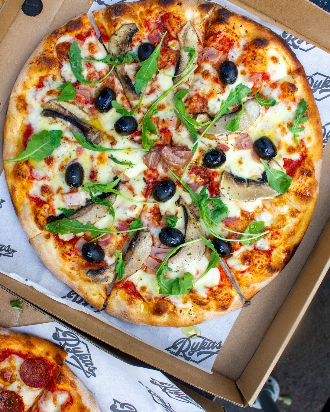 Saturday’s here, and so is the pizza! 🍕 Our pizza shed is open today, come grab a slice!
We're open until 7pm today 🤟
#Rykas #RykasBoxhill #RykasCafe