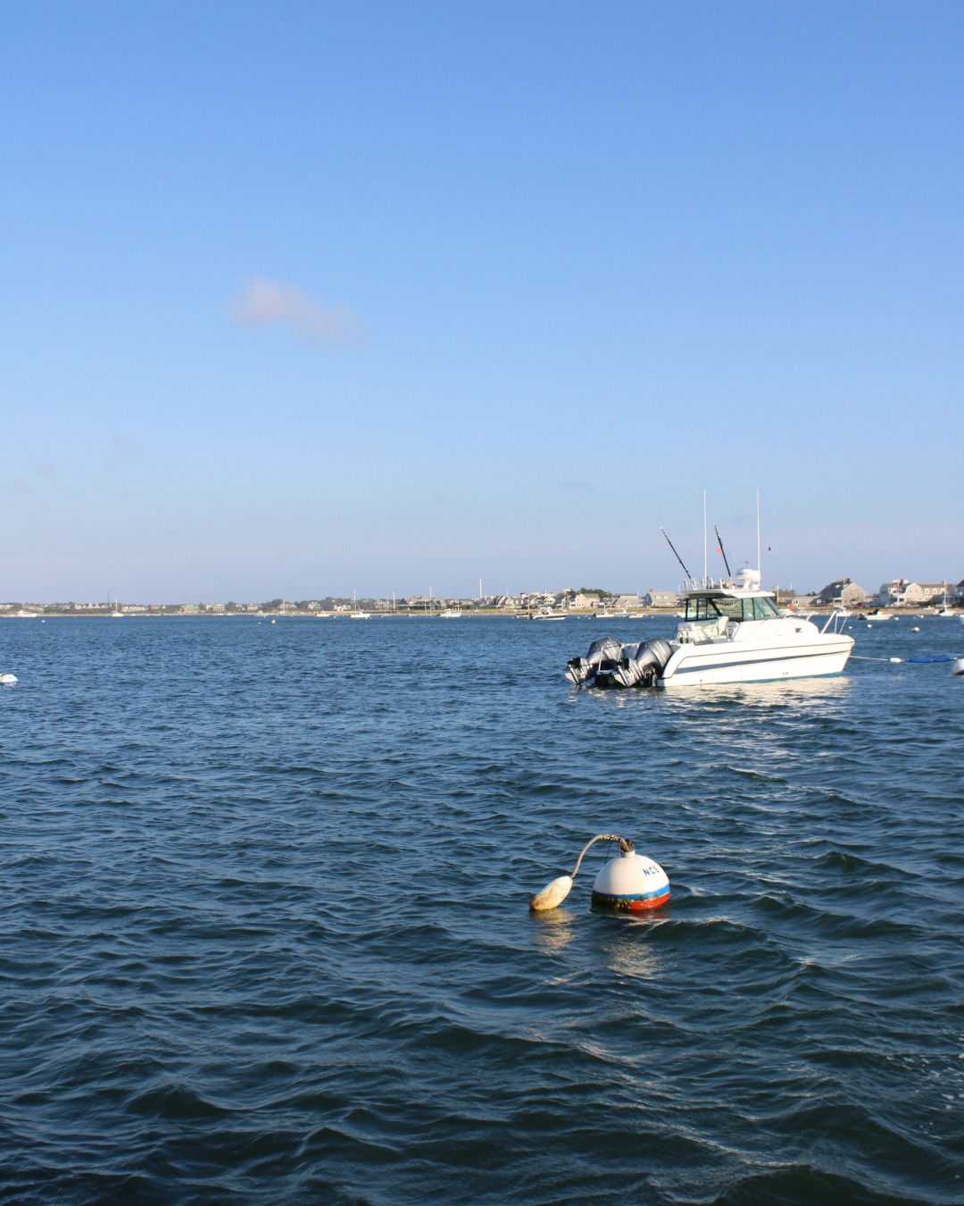 Even after the summer crowds leave for the season, the island maintains its beauty!
#nantucketbywater #nantucketisland #nantucket #nantuckettours #nantucketcharters #nantucketlife
