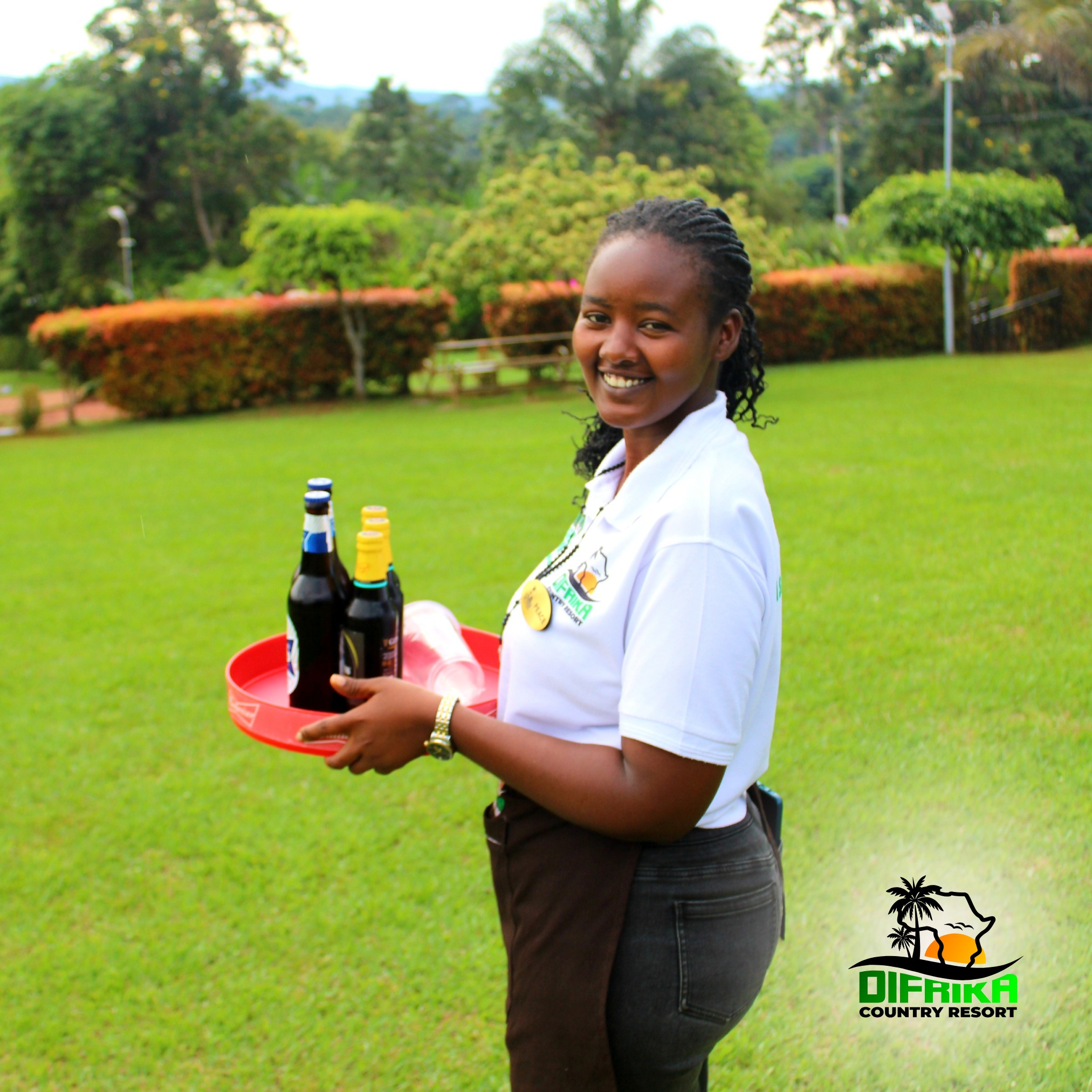 Green Season Retreat, “Breathe in November.” #BonfireNights #BBQWeekend #GrillAndChill #DuskVibes #CozyEvenings #WeekendPlans #FriendsGetaway #Mocktails