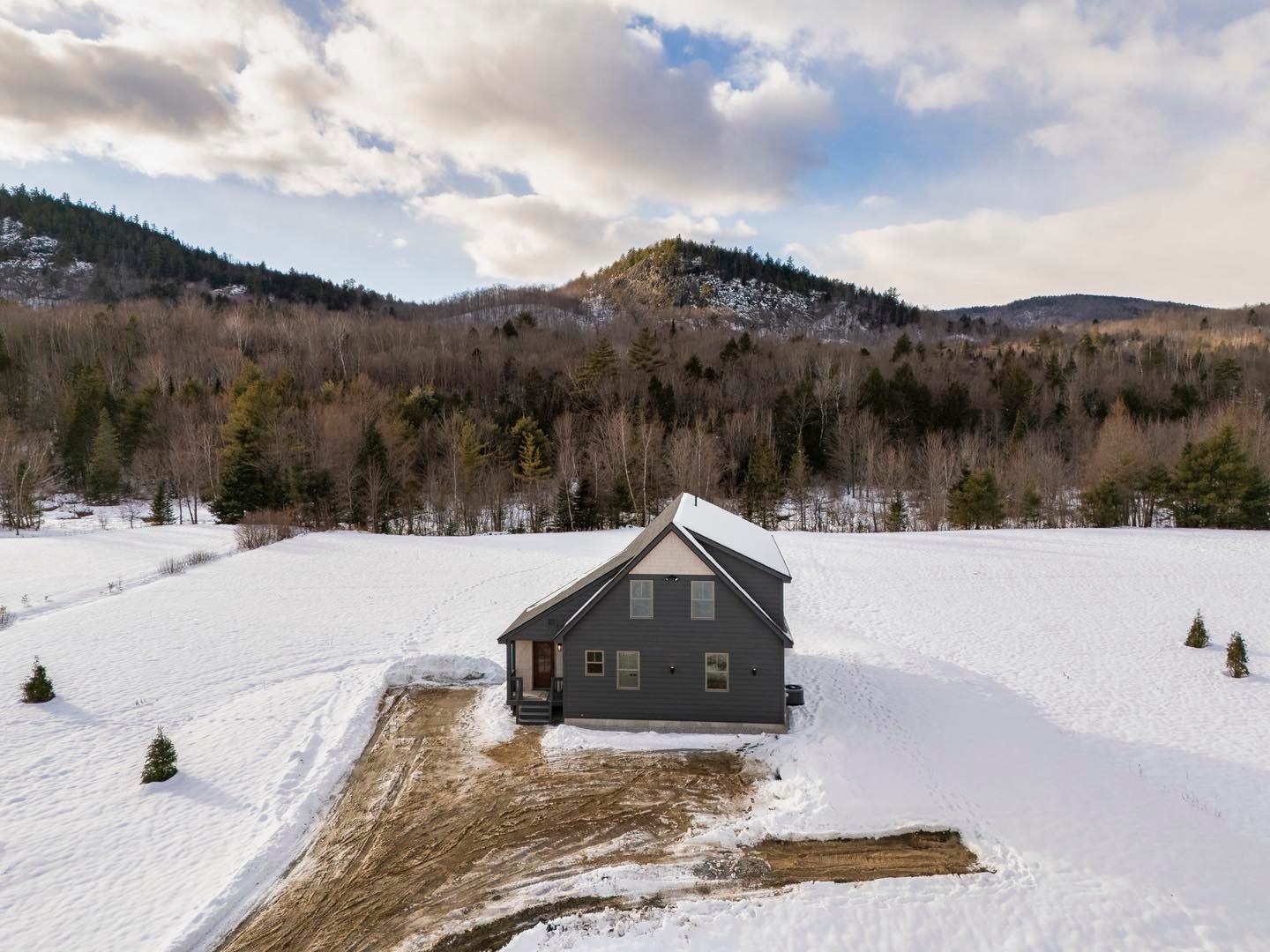 sundayriverrealestate