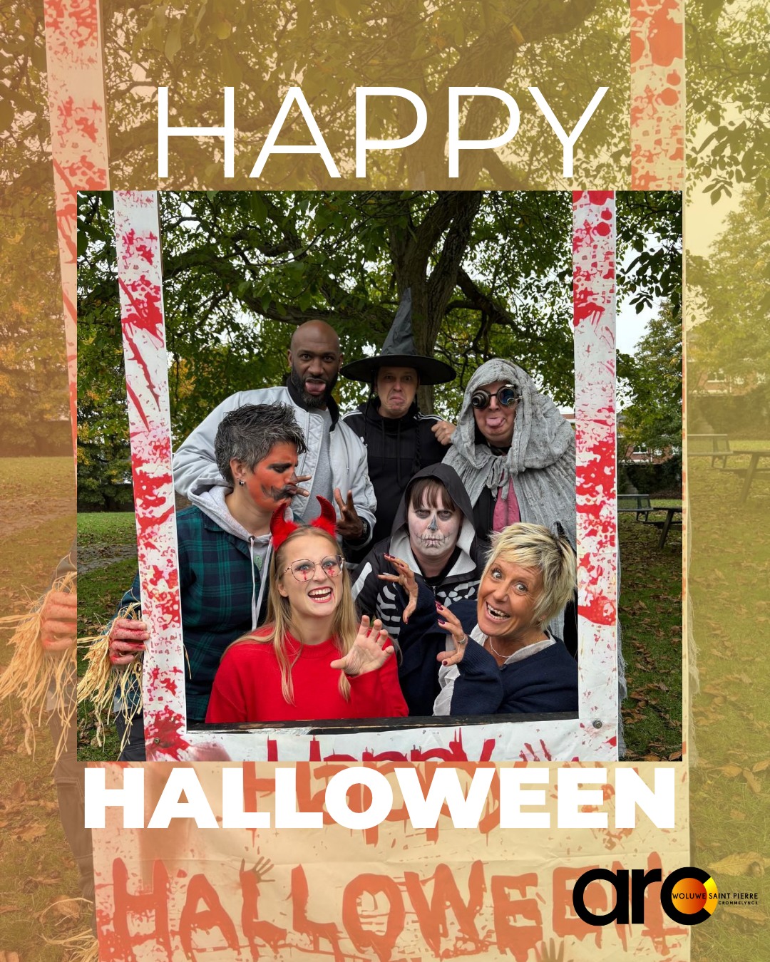 👻 Une après-midi terrifiante à l’internat !
Le mercredi après-midi juste avant les vacances, l’internat a plongé dans une ambiance des plus effrayantes !
Nous avons eu le plaisir d’accueillir les garçons de l’internat d’Anderlecht, venus braver les mystères et les frissons de notre maison hantée.
Les couloirs sombres et les salles décorées pour l’occasion regorgeaient de stands terrifiants, de jeux dégoulinants et de créatures étranges surgissant à chaque détour. Cris, rires nerveux et sursauts étaient au rendez-vous !
Après tant d’émotions et de sueurs froides, tout le monde a pu se détendre autour d’un goûter monstrueusement délicieux et d’un souper sanguinolent, préparé avec soin par notre équipe.
Une après-midi riche en sensations fortes, en convivialité et en éclats de rire — que même les fantômes n’oublieront pas de sitôt ! 👹🎃
#Éducation #Bxl #WSP #WBE #ARC #enseignement #halloween