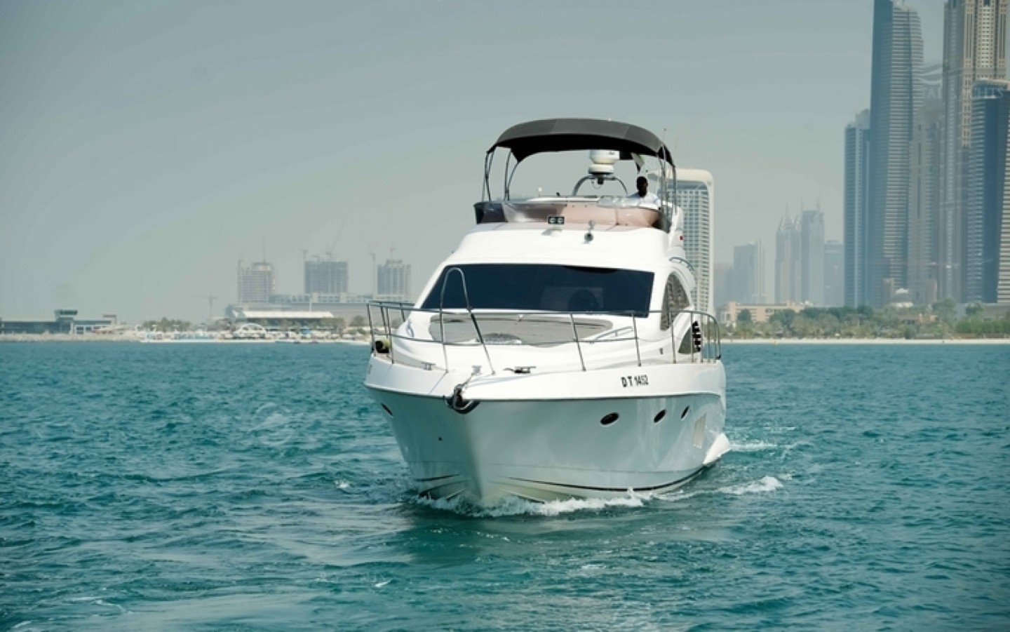 🚤 Naviguez à Dubaï à bord de la Marina Jasmine 55 : luxe, confort et plaisir sur l’eau ✨
Profitez de Dubaï autrement avec ce yacht spacieux et moderne, idéal pour les sorties en famille, entre amis ou en amoureux. La Marina Jasmine 55 offre un confort haut de gamme, des espaces généreux et une expérience unique sur l’eau.
Au programme :
🌅 Croisières au coucher du soleil
🏝 Découverte de la Palm Jumeirah, Burj Al Arab, Marina, Bluewaters
📸 Moments photo inoubliables entre skyline futuriste et eaux turquoise
🎶 Détente, baignade, musique et plaisir à bord
Vivez Dubaï autrement, sur l’eau et en mode luxe 😎
👉 Envie de réserver la Marina Jasmine 55 à Dubaï ?
Contactez-nous au 06 30 08 30 31
Retrouvez tous nos bateaux sur : https://www.sachaboatservices.com/
#dubai #marinajasmina55 #yachtlife #luxuryyacht #boatlife #dubaimarina #palmjumeirah #sunsetcruise #uae #luxurytravel #oceanlife #viptrip #vipexperience