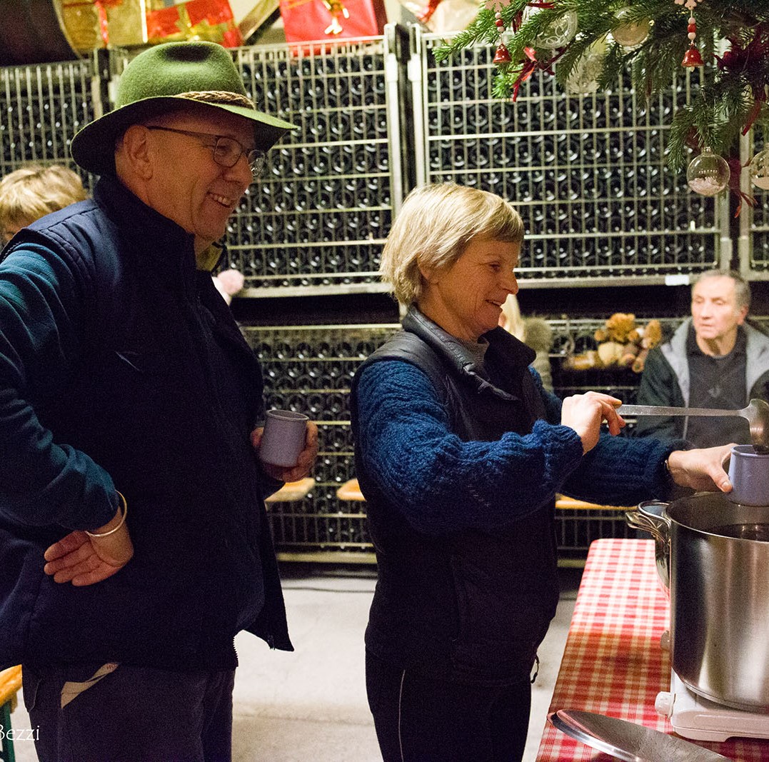 Ce soir marque la fin de nos soirées vin chaud, et nous tenons à vous remercier chaleureusement d'avoir été si nombreux à nous rejoindre ! Votre présence a fait de chaque soirée un moment mémorable ! 🎉🍷✨ #noël #tradition #merci #wine #alsace