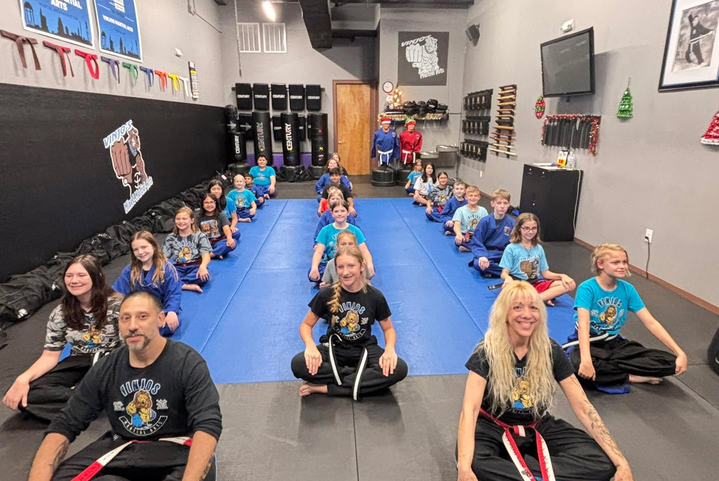 🔥 Strong. Confident. Focused.
That’s what we build right here at Vinjo’s Martial Arts in Apex, NC.
When you walk through our doors, you’re not just signing up for martial arts — you’re joining a family. Every student, every class, every belt level… we train hard, we have fun, and we grow together.
💪 Kids learn confidence, focus, and respect.
👊 Adults get in shape, learn real self-defense, and build mental toughness.
❤️ Families train together and stay connected through something that matters.
Whether you’re looking for martial arts, fitness, or just a positive place to belong — you’ll find it here.
📍 Located in Apex, NC
🌐 www.vinjosmartialarts.com
📞 Message us today to schedule your FREE intro class and see why everyone’s talking about Vinjo’s!
#teamvinjosmartialarts #vinjosmartialartsapex #vinjosmartialarts #teamvinjosapex #teamvinjosmartialartsapex #teamvinjos #apexnc #MartialArtsForKids #martialartsforadults #familymartialarts #selfdefense #selfdefenseforwomen #confidence #focus #discipline