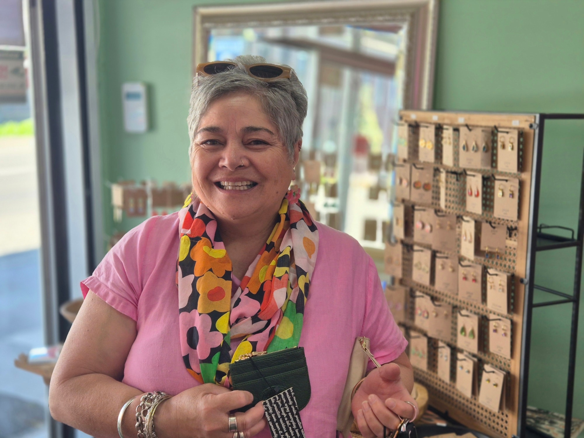 Love when friends pop in for a spot of shopping 🛍