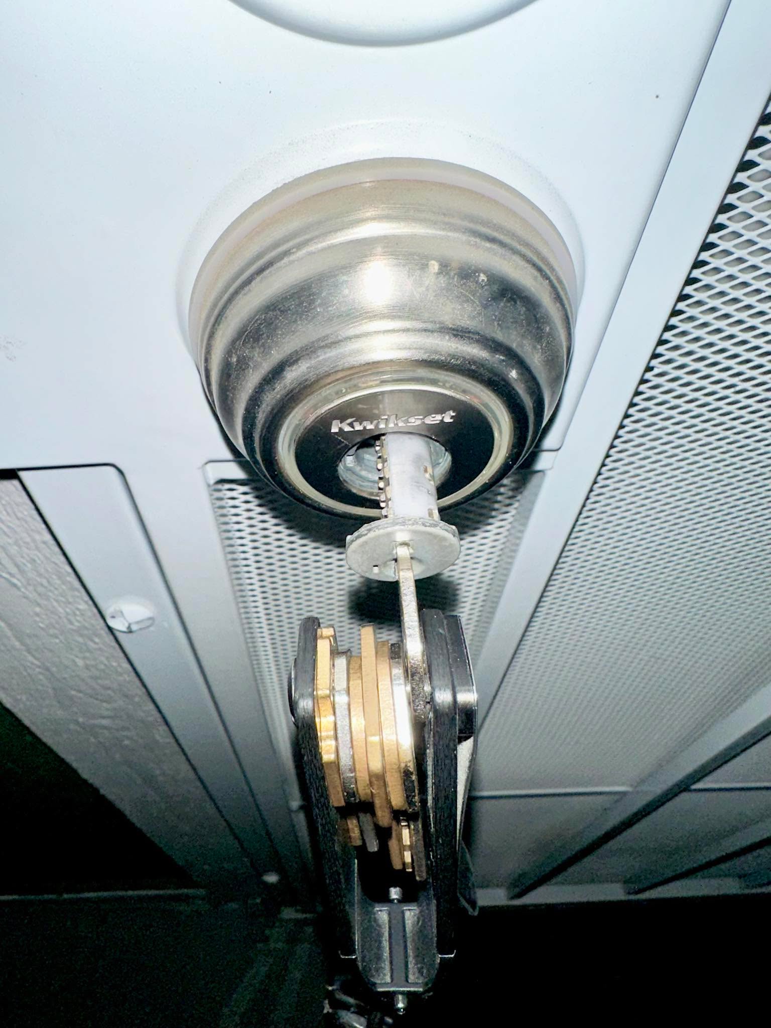 How’s your hump day starting off 😡
Good news is I am also a locksmith…
Bad news is my tools are inside…
Ahhh, I get back in 🤣
#lockout #locksmith
#follow #followme #bountylife #bountyhunter #privateinvestigator #bea #bailexpert #thehumanhunters#byrna #robdick #robdickpi #thatguy #thatguyagain #livingmybestlife