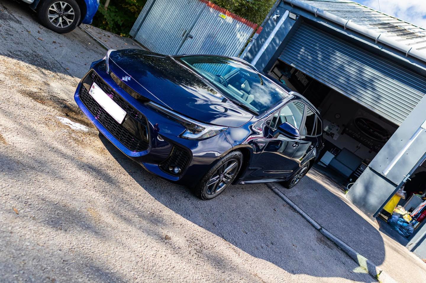 โจ Suzuki Swace looking fresh and protected! โจ
This one recently came in for a single stage machine polish to enhance gloss and remove light imperfections, followed by a ceramic coating for long-lasting protection and an interior deep clean to finish it off ๐
Now looking better than new and ready to hit the roads with that slick, glossy finish ๐
๐ Valet N Shine โ Tonyrefail, CF39 8ES
๐ 07392 677411
#ValetNShine #CeramicCoating #MachinePolish #CarDetailing #GlossFinish #InteriorClean #VehicleProtection #Tonyrefail #SouthWalesDetailing #ProfessionalDetailing #ShineRestored