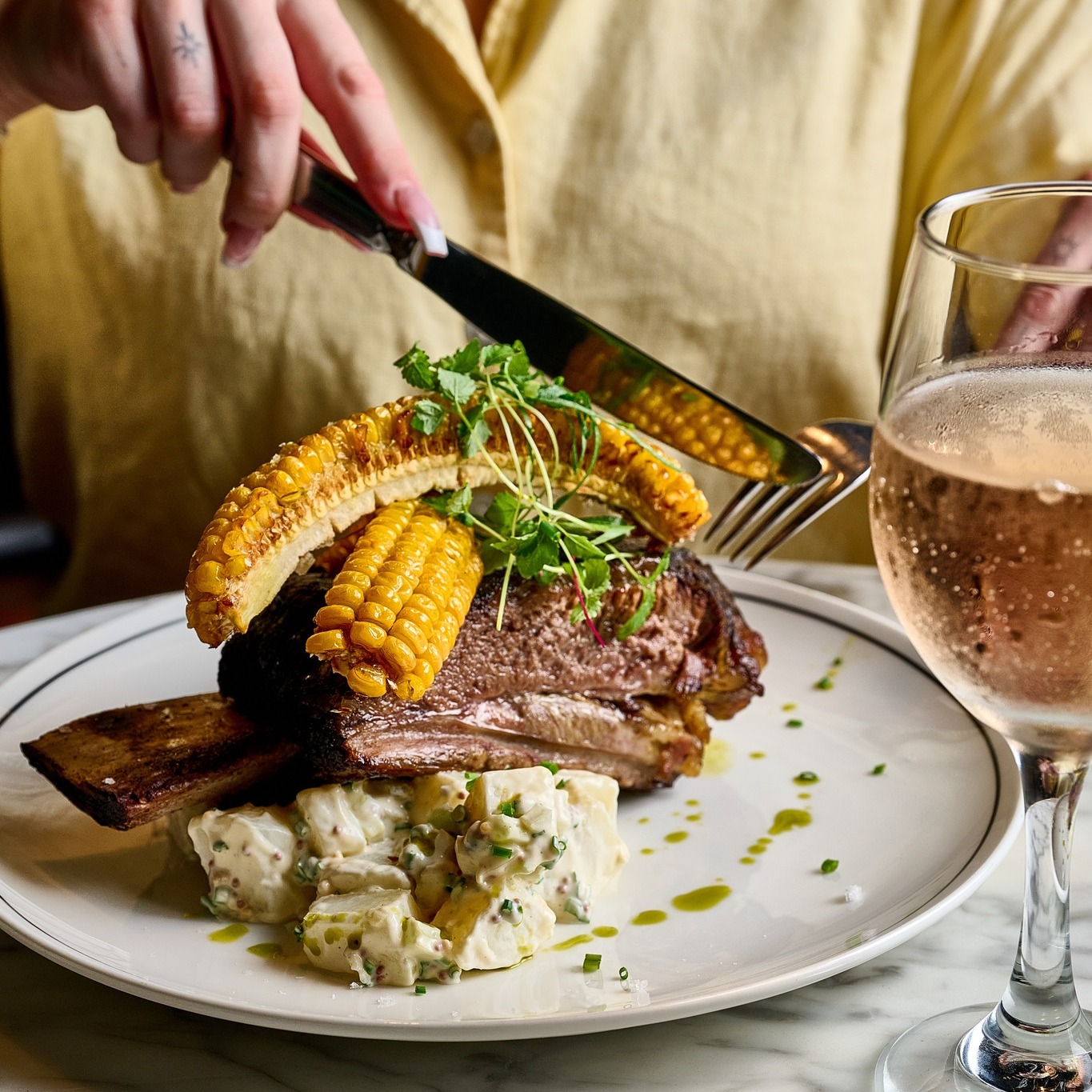 Smoked to perfection, our Beef Short Rib is the ultimate comfort on a plate 😉
Tender, juicy, melt-in-your-mouth goodness, served with creamy potato salad, charred corn ribs, and a rich red wine gravy that’s basically liquid gold✅
See you at The Keg...
#KegandBrew #SurryHills
