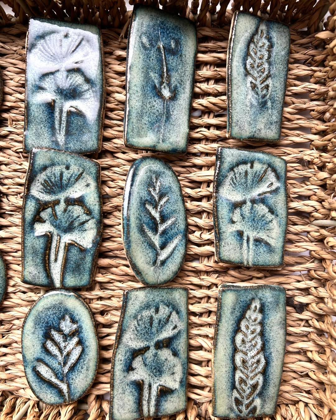 Autumn collection release
I have been documenting the development of my figurative leafy sculpture over the last few months as she has grown leaf by leaf. It has been a challenging sculpture to create and I am thrilled that she has been completed.
I shall be releasing this unique piece in an online auction on Friday 21st November at 8pm GMT. The auction will end on Saturday 29th November at 9pm, on my website at FayeMayo.com
The sculpture can be viewed at my Christmas Open studio, 29th November, before the auction ends.
This piece can only be sent to a UK address.
Online shop
I shall also be opening my online shop at the same time, Friday 21st November, before my Christmas Open Studio in Chaldon, to give you the opportunity to buy these new creations.
Christmas Open Studios
When:
* Saturday 29th November, 11am to 5pm
* Friday 5th Dec, 11am to 5pm.
I shall be collaborating with the painter Kate Norman as we open up for Christmas. Welcome along to enjoy a hot beverage, mince pies and brownies. Have a look at our latest artworks and buy gifts for Christmas.
Where:
2 The Heath, Chaldon. Surrey.
CR3 5DG
We’d love to see you!
#ceramics #sculpture #sculptureart #ceramicgifts #onlineceramics #blueceramics #blueceramicshade #surreyceramics