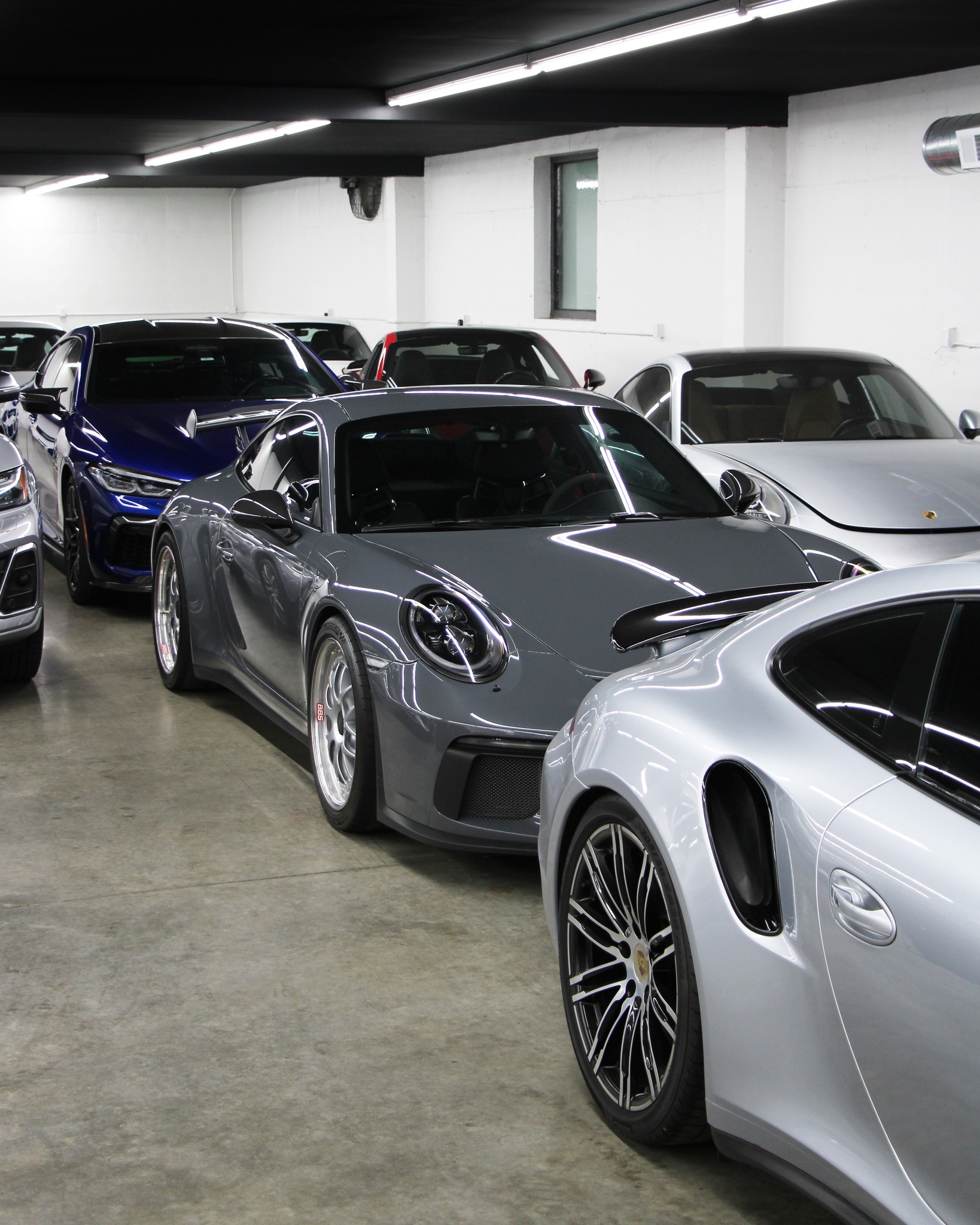 I’m thankful that I get to work with amazing clients 🔥 Here’s a recent look inside @curnowreserve, one of my clients 📸
💻 StephenCookMedia.com
#porsche #porsches #porsche911 #911gt3 #porsche911turbo #911turbo #911porsche #porscheusa #porscheworld #porschegram #porschelovers #porscheowners #luxurycar #luxurycars #luxurylifestyle #luxurystyle #luxurylife #luxuryliving #luxurygoals #carenthusiast #photographerlife #sportscars #supercars #exoticcars #dreamcars #scm2178 #carsofkc #kcmo #kcmetro #kansascity