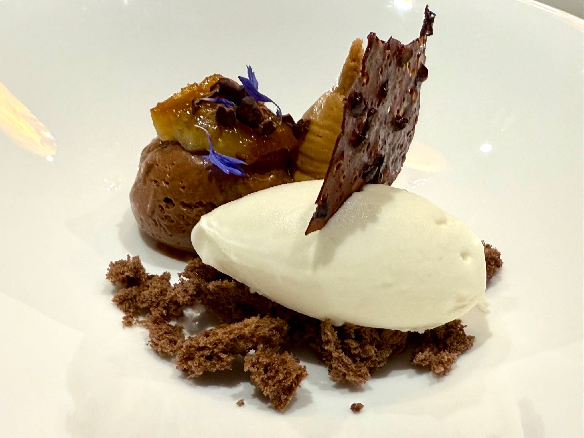 Every menu I have a favorite dessert - this winter menu it has to be this one....
Bitter chocolate, Mizo Caramel, Roast Banana, Spiced Chocolate & Creme Fraiche
#caterer #bespoke #oxfordshire #privatechef #party #passion #glutenfree #finedining #wedding #dinner #luxury #bowlfood
