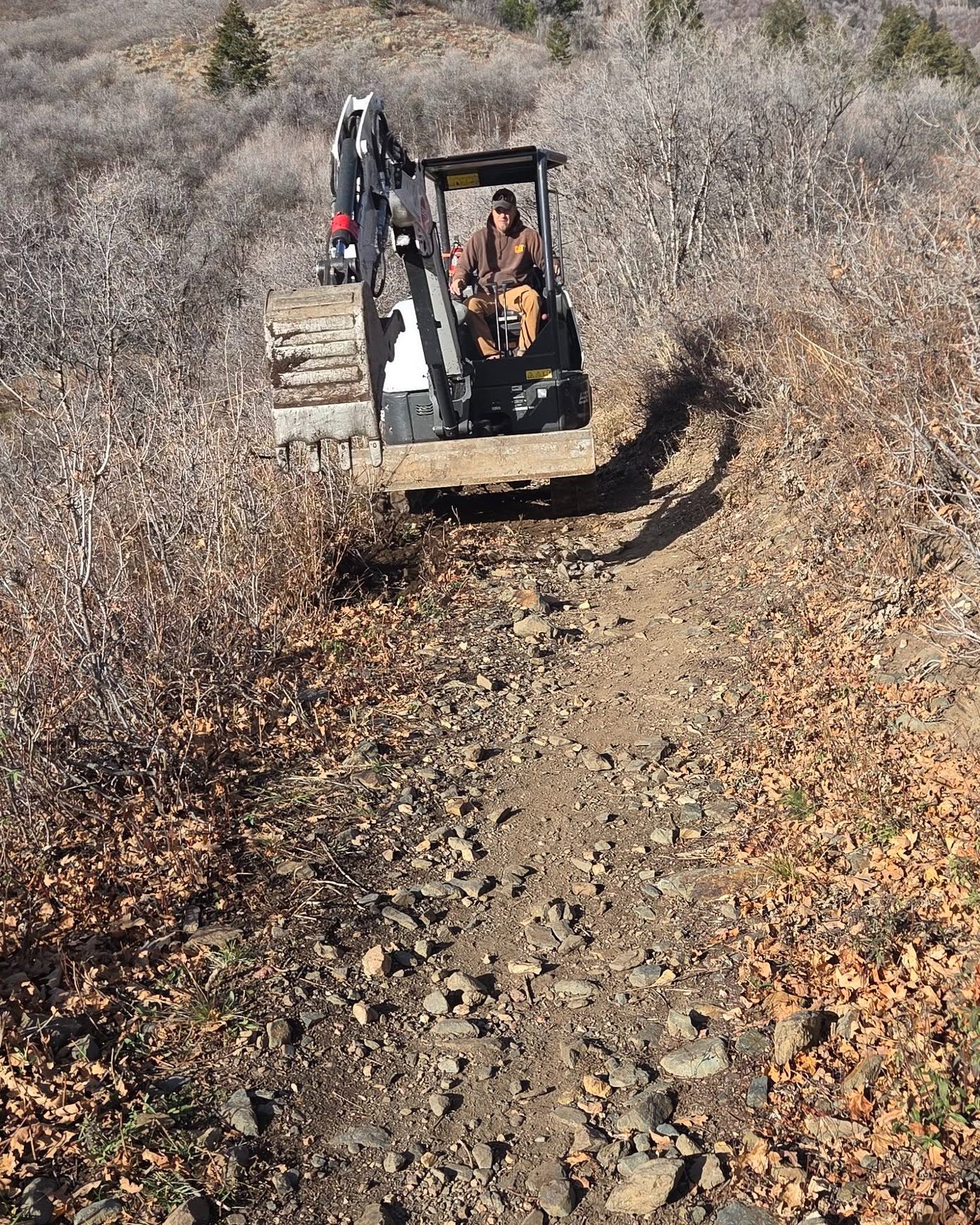 Couldn’t waste weather like this 😎 — so we grabbed the tools and hit North Fork! Fixing reverse grades, draining puddles, and pretending it’s still summer ☀️🚲.
If you spot us, say hi 👋 (or hand us snacks). Thanks for keeping the trail love flowing with your donations! 💚