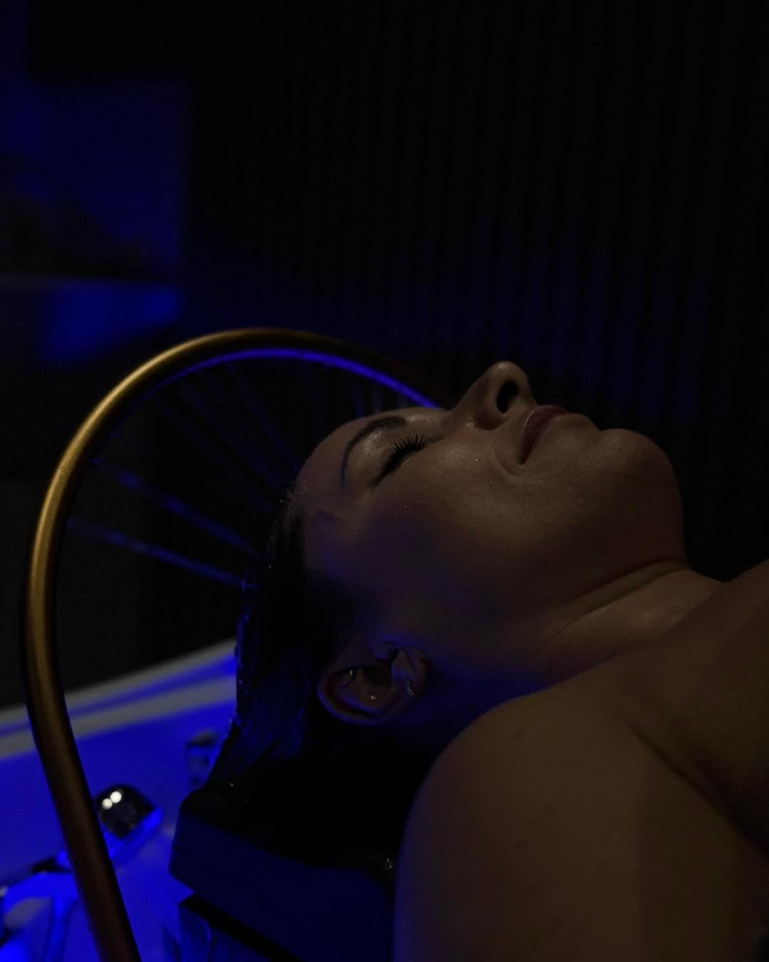 Step into pure serenity 🌙✨
Our Japanese Head Spa is now open for bookings at Cloud Beauty Camden — an experience that melts stress, clears your mind, and leaves you floating. Imagine warm water, soothing massage, and total calm washing over you. This isn’t just self-care — it’s rebirth.
🕊️ Your peace is waiting. Book your escape today.
#JapaneseHeadSpa #CloudBeautyCamden #RelaxationRedefined #HeadSpaLondon #SelfCareJourney #SpaDay #MindBodySoul
https://cloudbeautycamden.mytreatwell.co.uk
#camdensalon #camdentownbeauty #northlondonhair #primrosehillhair
#headspalondon #japaneseheadspa #scalpdetox #healthyscalp #selfcarelondon #japaneseheadspalondon