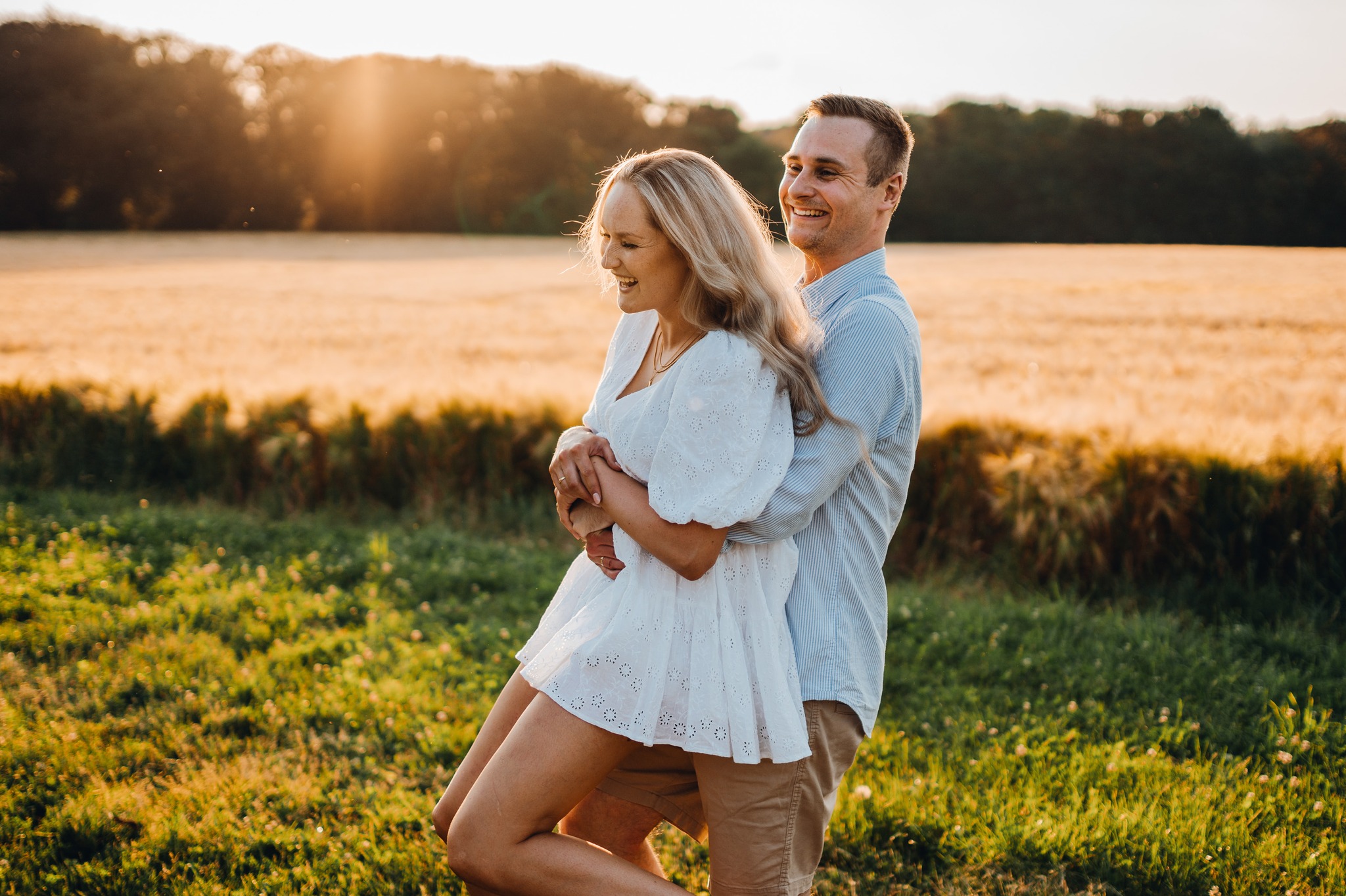 Sonnenuntergang mit Hanna & Pierre ☀️
Es war einfach so wunderschön, mit ganz viel spaß.
Glaube das sieht man den beiden auch an 🥰
Und Ja, da steckt ein wenig gemeinsame Planung hinter 😅
Mit Teamwork klappt das ❤️