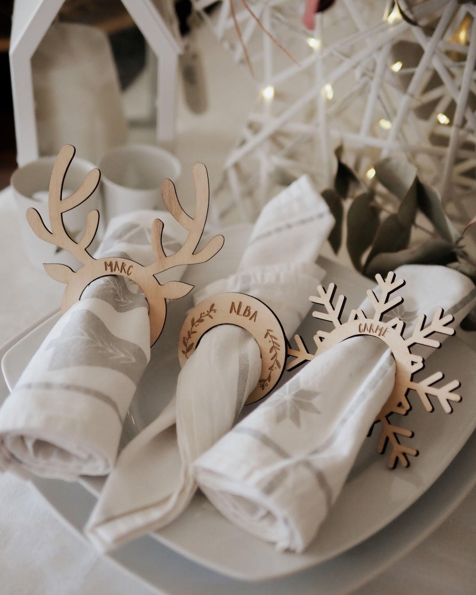 Personalitza les argolles amb els noms pels dinars de Nadal! 🎄No hi ha opció més xula per decorar la taula i fer-la especial ⭐