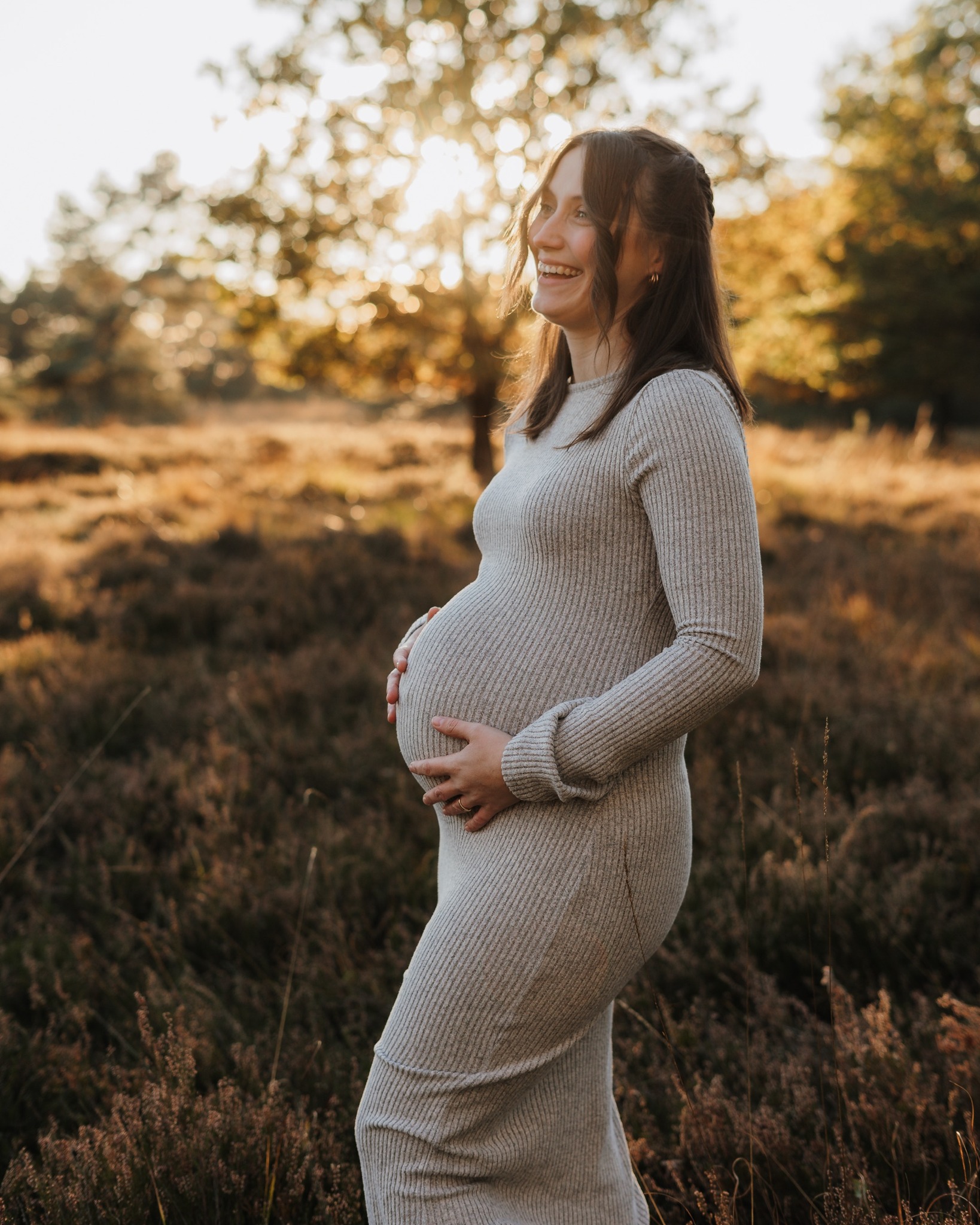 Momente für die Ewigkeit ✨📸
Ich halte eure schönsten Meilensteine authentisch und ungestellt fest.
Vom Licht geküsst schafft Erinnerungen und erzählt eure Geschichte in Bildern.
Bucht jetzt euer Familienshooting in Bad Segeberg, Reinfeld und Umgebung.
💌 Ich freue mich auf eure Nachrichten.
#vomlichtgeküsst #zauberlicht #Babybauch #MomToBe #babyglück #fotografbadsegeberg #Familienfotos #schwangerschaftsfotografie #badsegeberg #lübeckcity