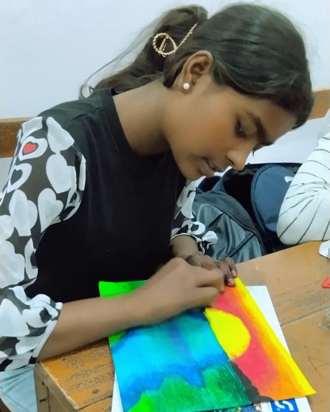 Painting class at the Tuition Centre — and the kids poured their colours, creativity, and joy into it.
.
.
.
#PaintingClass #CreativeKids #TuitionCentre #LittleArtists #JanPragati #tuitioncentreclasses