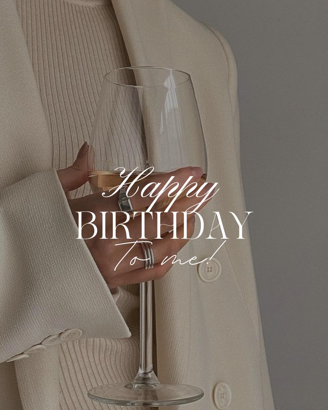 Happy Birthday to me! 🥂 Alleen vandaag ontvangen de eerste 3 bedrijven, 1 gratis Coaching Call cadeau. DM “Happy Birthday” om de actie te claimen. 🤎
Stel al jouw vragen en ontvang advies op maat! Ideaal om 2026 goed van start te kunnen gaan.