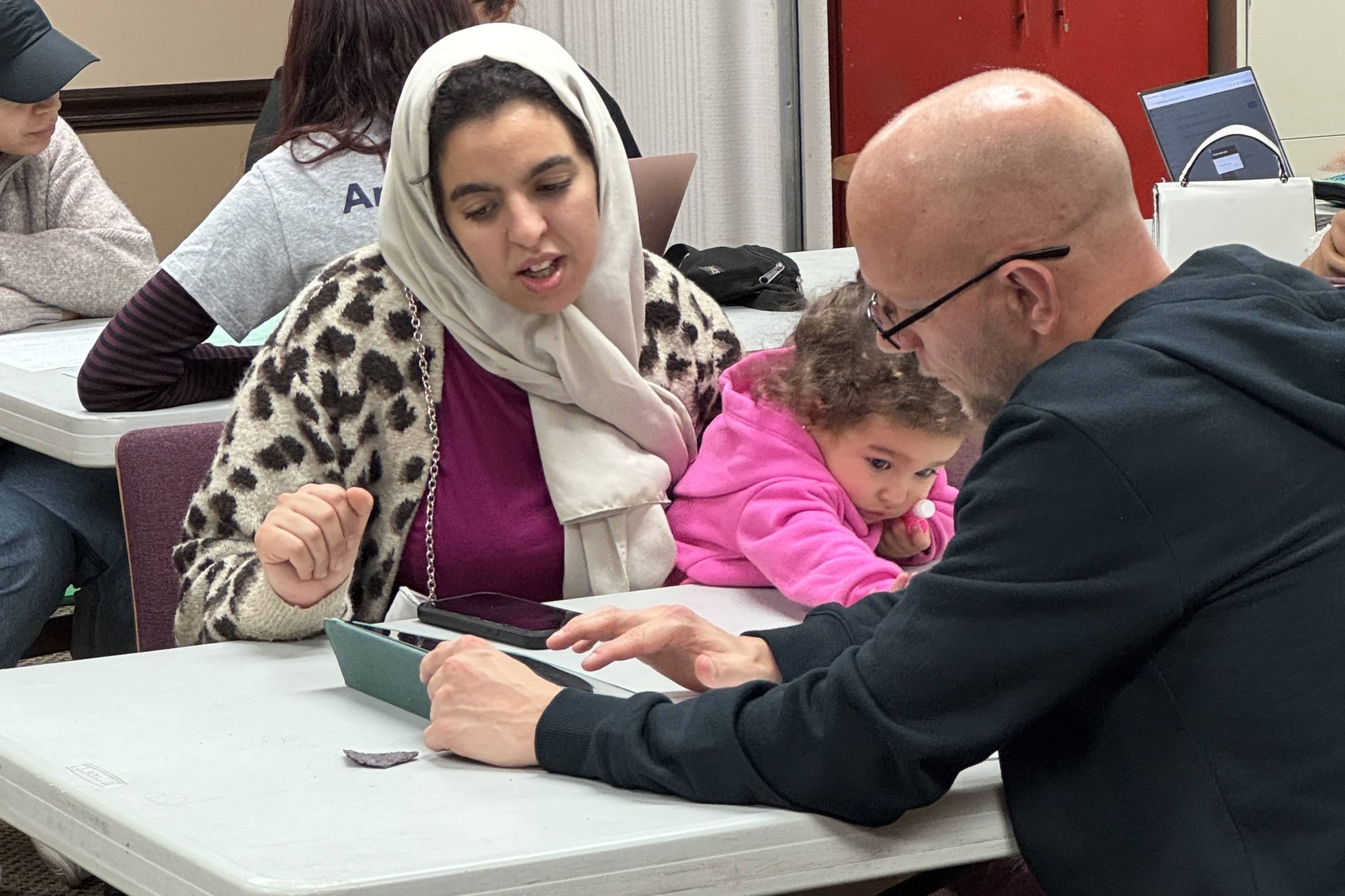 We are excited to kick off our second 3-Generation Family ESL program this year! We registered 129 adults and 110 children and are looking forward to another great school year.
From infants to grandparents, our 3-Generation Family ESL program is growing stronger, and last week reminded us how much resilience and courage lives in each story. A heartfelt thank you to the dedicated volunteers and staff who made this night possible.💜
As we celebrate this growth, we remain committed to Festa’s North Star: to grow our 3-Generation Family English program across the United States—so that all immigrant children and their families can have the education they need to thrive, and in turn, help our communities and workplaces thrive!
Join us as we take this movement beyond Columbus and into cities across the nation. Come volunteer with us this fall! Link in bio.