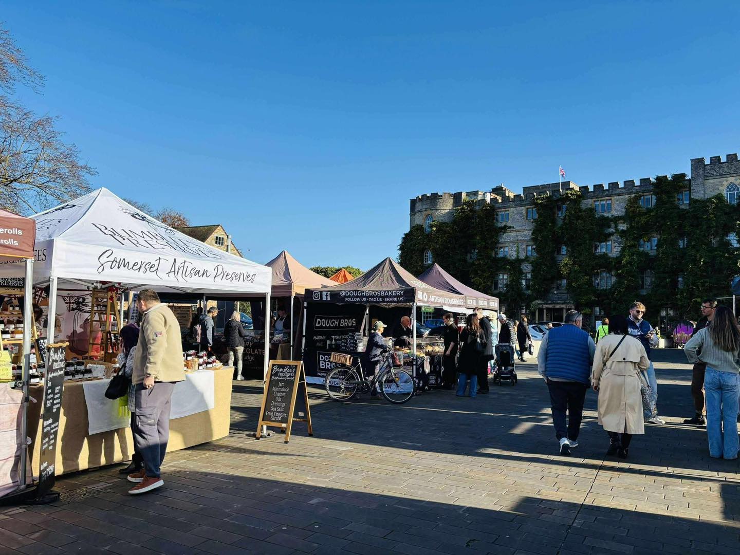 📢 Taunton, we’ll see you tomorrow for a brilliant Taunton Independent Market on Castle Green.
Perfect for a spot of early Christmas shopping. 🙌
All open from 10am - 3pm.
#FoodGoodsCommunity
