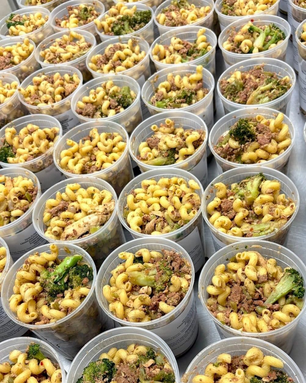 Chef Jonathan Breaux is cooking up change by transforming rescued food into delicious, ready-to-eat meals. From waste to nourishment, he's serving up wholesome meals that make a real impact for the community. Want to donate food or volunteer your time? Reach out today, we’d love to have you on board!
#hungerhero #RescueKitchen #communitysupport