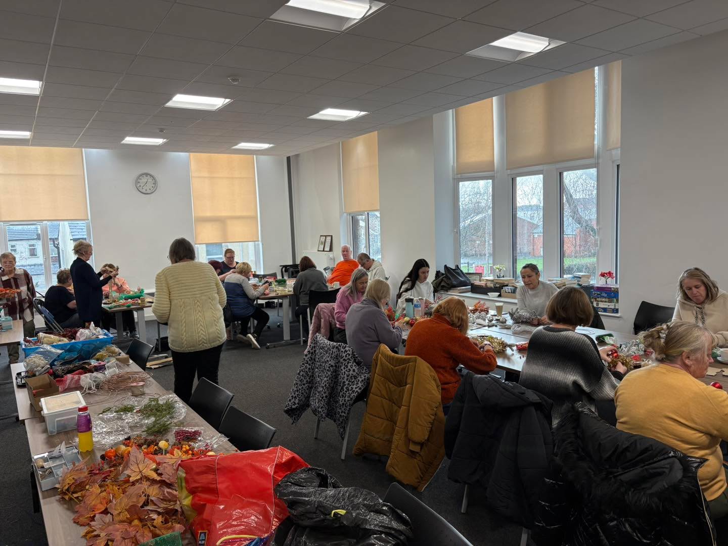 We had a brilliant afternoon getting in the festive spirit and making Christmas wreaths at our make and mingle session yesterday ❤️
Next week we will be making Christmas Gonks 😊
Book your place using the link below…
https://www.craftopiacic.com/booking-calendar/make-and-mingle?referral=service_list_widget&skipPreferencesModal=true