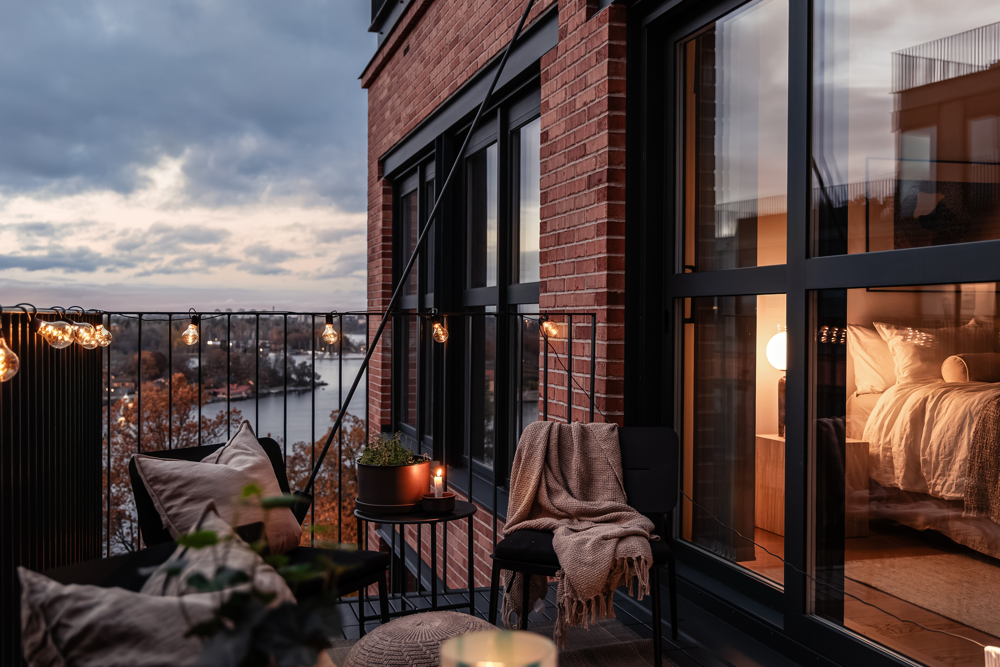 Fabrikörvägen, Stockholm.
Fotad av @rbk_fotografi,
Redigerad av @chimli.se
.
.
.
#bostadsfotograf #stockholm #mäklarfotograf #interiorphotography #retusch #fastighetsfoto #interiordesign #scandinavianinterior #inredningsinspiration #homedecor #drömhem #interiorinspo #nordichome #interiörfoto #interiör #inredningsdetaljer #homestyling #interiordetails #homeinspo #realestatephotography #bostadsfotografstockholm #norrland #fastighetsfotograf #inredningsdesign #heminredning