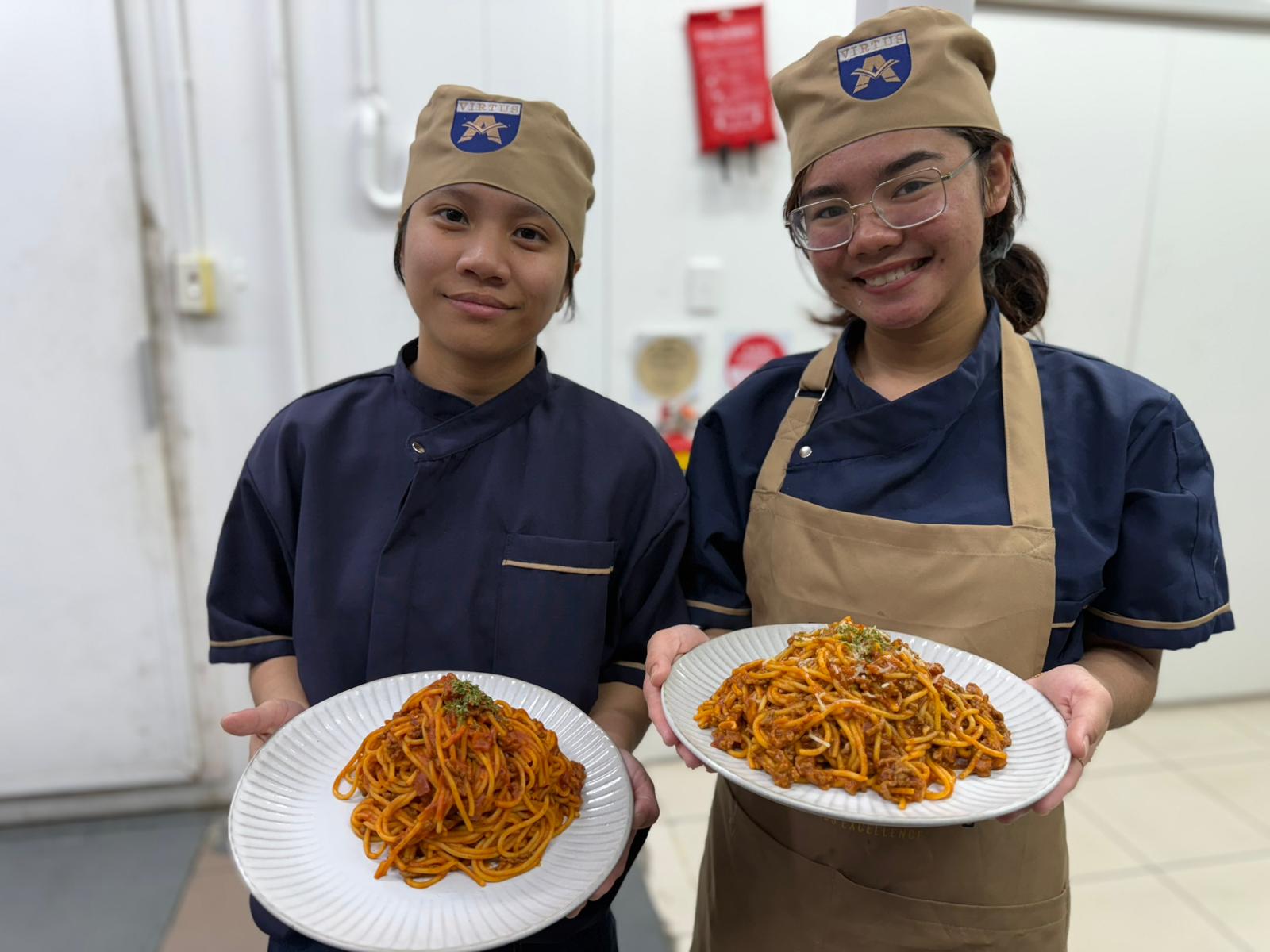 👨🍳 Students in Certificate IV in Kitchen Management are building the skills that lead to real opportunities in professional kitchens.
✨Their training prepares them for leadership roles, menu responsibilities, and confident performance in fast-paced environments.
Every class helps them sharpen their technique, understand real kitchen dynamics, and build the leadership mindset needed in the hospitality world.
Ready to grow your career in the kitchen
👉 Enrol now at AVI
#AustralianVirtusInstitute #CKM #StudyInAustralia