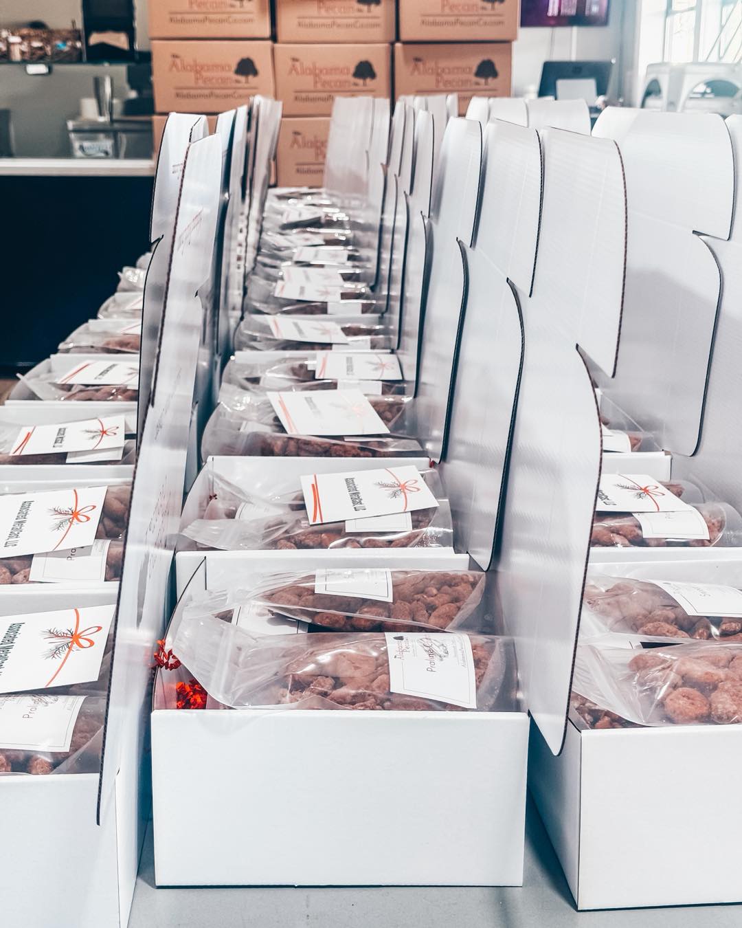 🎁 CORPORATE GIFTS: DON’T WAIT!
Our holiday order list is filling up FAST — and once we max out, that’s it.
Whether you need 10 boxes or 500, we’ll pack them by hand, add your custom touches, and ship nationwide.
But you’ve got to lock them in now to guarantee holiday delivery.
📩 Message us TODAY to reserve your spot.
🎄 Custom gift boxes • Southern pecan treats • Nationwide shipping
Your clients, staff, and partners will thank you — we promise.
#CorporateGifts #HolidayGifting #SouthernGifts #ClientGifts #BulkOrders #BusinessGifts #TheAlabamaPecanCompany #DeadlineAlert #GiftBoxes #ShopSmallSouthern