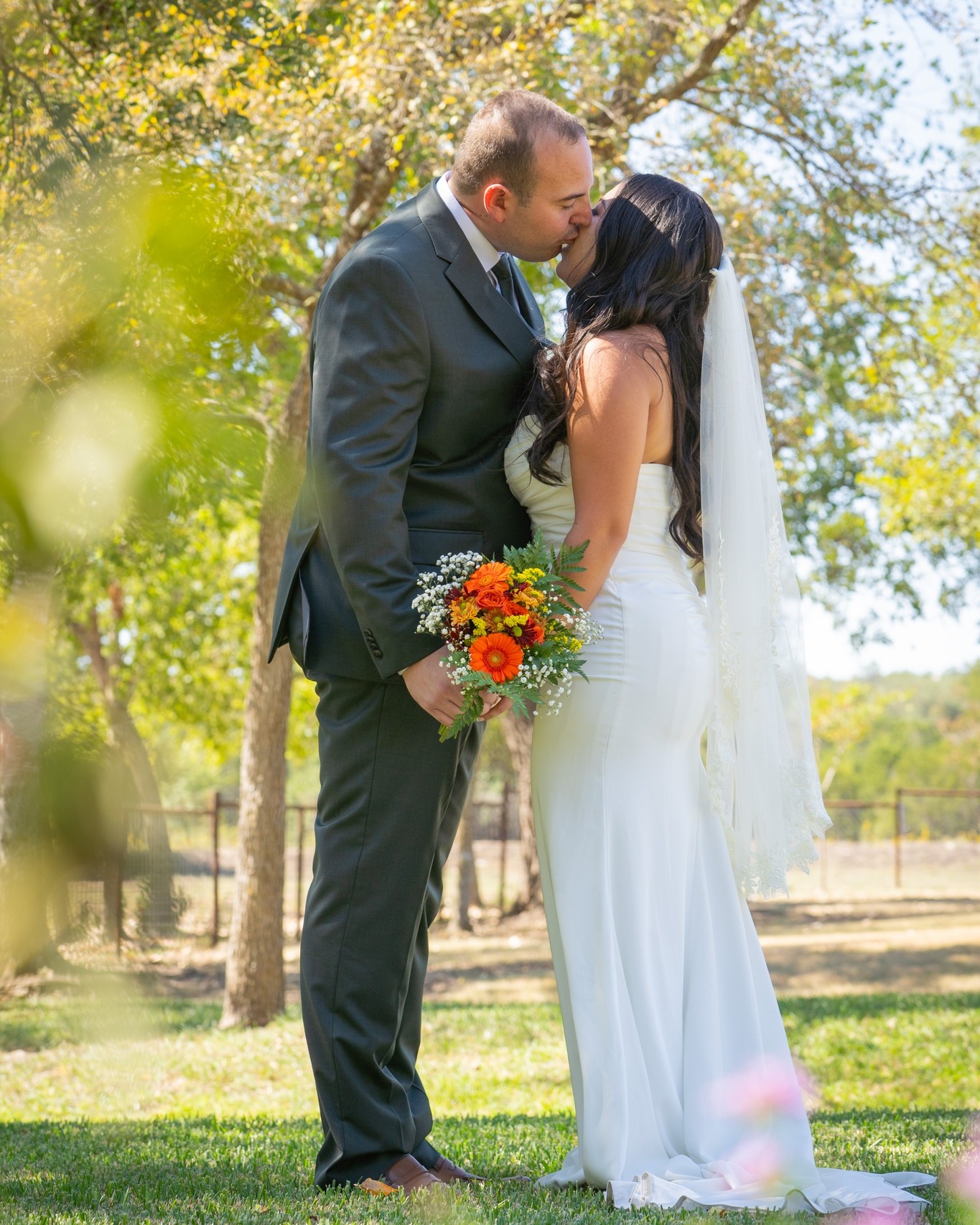Feels like heaven. #austinphotographer #austinweddingphoto #austinweddingphotography #austinwedding #austinweddingphotographer #austinportraitphotography #austinphotography #texasweddingphotographer