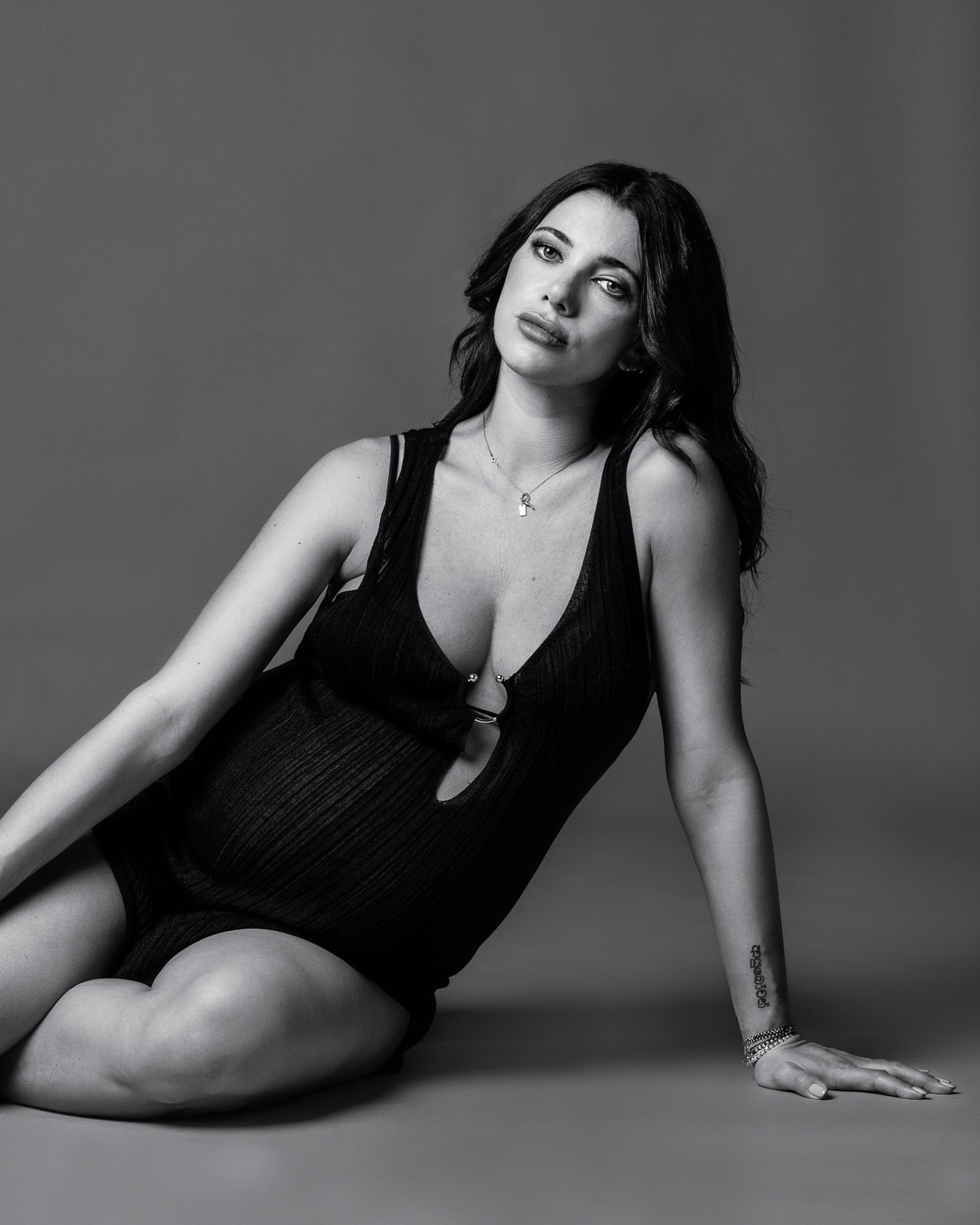 YOUR DREAM PHOTOSHOOT
Immagina un servizio fotografico che unisce eleganza contemporanea, glamour e stile editoriale, ispirato alle atmosfere delle più prestigiose riviste di moda. Un’esperienza di ritratto di lusso esclusiva, ricercata, di empowerment, personalizzata in ogni aspetto, pensata per celebrare la forza e la bellezza senza tempo di ogni donna in dolce attesa, la sua femminilità in tutte le sue sfumature, la vita che porti in grembo, la TUA MATERNITÀ. Fotografie che ti facciano sentire magnifica, di cui tu possa innamorartene, e che ti emozioneranno, e acquisiranno anno dopo anno sempre più valore, per te e il tuo bambino.
.
CONTATTACI per ricevere maggiori informazioni, saremo felici di conoscerti, e scoprire cosa possiamo creare di esclusivo per te!
www.melaniamaffucciphotographer.com
.
.
HMUA @giuliagrillini.mua
.
.
Maternity glamour
Fotografo maternità
Fotografo gravidanza
.
#melaniamaffucciphotographer #maternityglam #maternityfashion #maternityfashionph #maternitystyle #maternitysession #maternityshoot #maternityphotoshoot #maternityphotographer #fotomaternity #fotomaternità #luxurymaternity #luxurymaternityphotographer #luxurymaternityphotos #luxurymaternityphotography #fotografogravidanza #fotografogravidanzamodena #fotografoneonati #fotografobambini #fotografodifamiglia #serviziofotograficogravidanza #fotografomodena #fotografobologna #momtobe