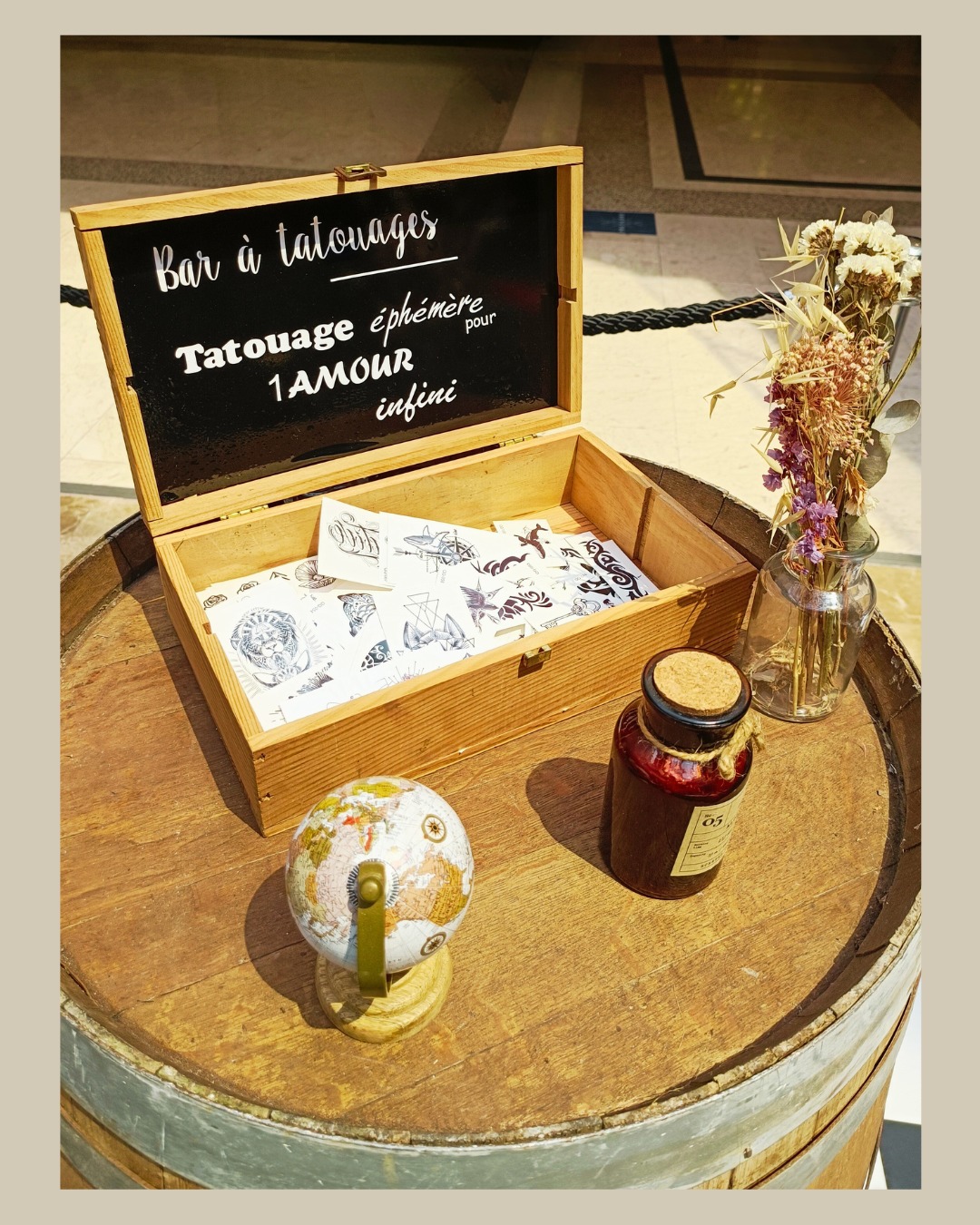 🌼 BAR A TATOUAGES 🌸
Une animation originale pour votre événement !
Tatouages à thème ou tatouages personnalisés.
A vous de choisir 😉
#mariage2025 #tatouageéphémère #animation #teambulding #baratatouage #photo