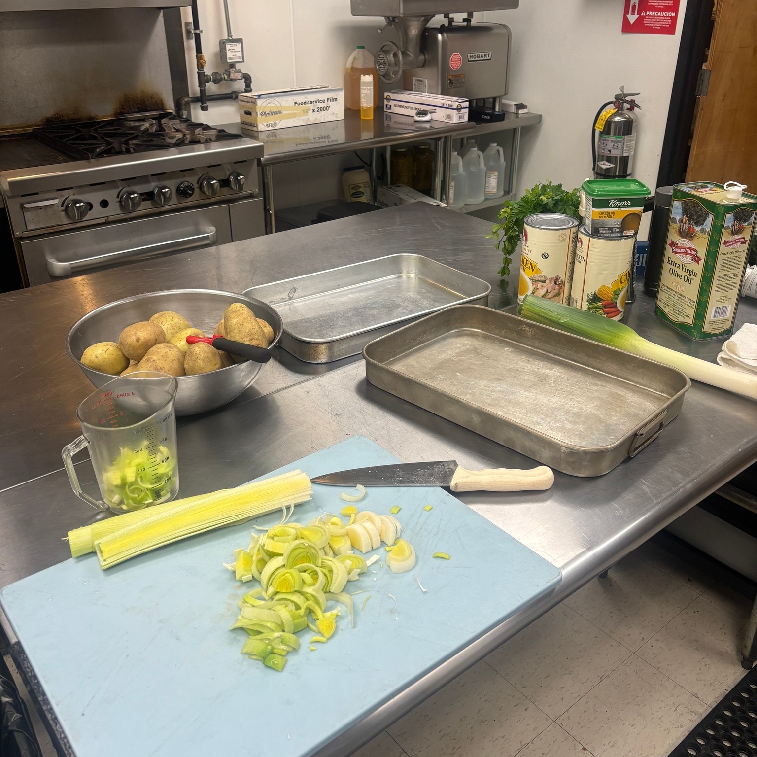 ❄️Cold weather is here. Stop in and warm up with a cup or bowl of 🥔Potato Leek Soup or Chili🌶
Order online for Pickup or Delivery with our partner DoorDash
www.troliosmarket.com/online-ordering