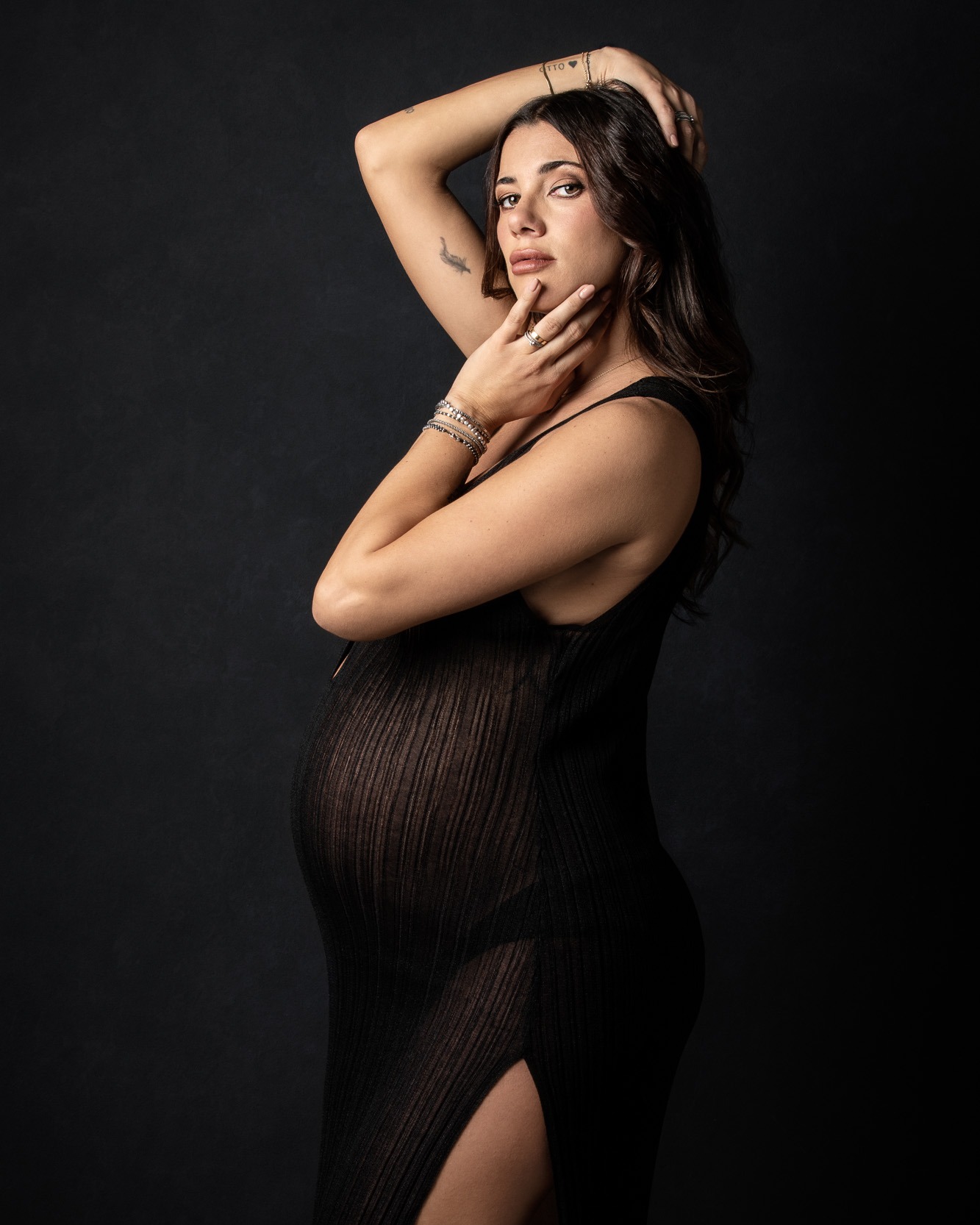 YOUR DREAM MATERNITY PHOTOSHOOT
Con l'obiettivo di offrirti più che semplici foto, ci impegniamo a rendere questo momento della tua vita così prezioso, ancora più eccezionale, garantendoti un'esperienza straordinaria, creando per te fotografie mozzafiato della tua gravidanza, ritratti artistici della tua maternità di una bellezza senza tempo, ricordi preziosi che esprimano l'essenza dell'esclusività e dell'eleganza, assicurandoci che la tua visione sia pienamente soddisfattala, e tua esperienza di ritratto sia gratificante, e personalizzata in ogni aspetto. Tradurremo in immagini le tue idee, sogni e desideri, affinché ogni dettaglio, dall'illuminazione all'atmosfera, allo stile, alla scelta del guardaroba, e direzione creativa, rifletta in ogni ripresa il tuo stile e la tua personalità uniche.
Parliamone, e creiamo insieme bellissime fotografie della tua gravidanza, così come le hai immaginate!
.
www.melaniamaffucciphotographer.com
.
HMUA @giuliagrillini.mua
.
.
Fotografo gravidanza Modena
Fotografo maternità
Maternity glam
.
.
.
#melaniamaffucciphotographer #maternità #fotografomaternità #maternityfashion #maternityportrait #maternityportraitsession #maternityportraits #luxuryportrait #luxuryportraits #luxuryportraitstudio #fotografogravidanza #fotografoneonati #fotografomodena #fotografobologna #gravidanza #momtobe #fashionshoot #fashioneditorial #glamourmaternity #glammaternity #maternityglow #pregnancyjourney #pregnancyfashion #pregnancyphotography