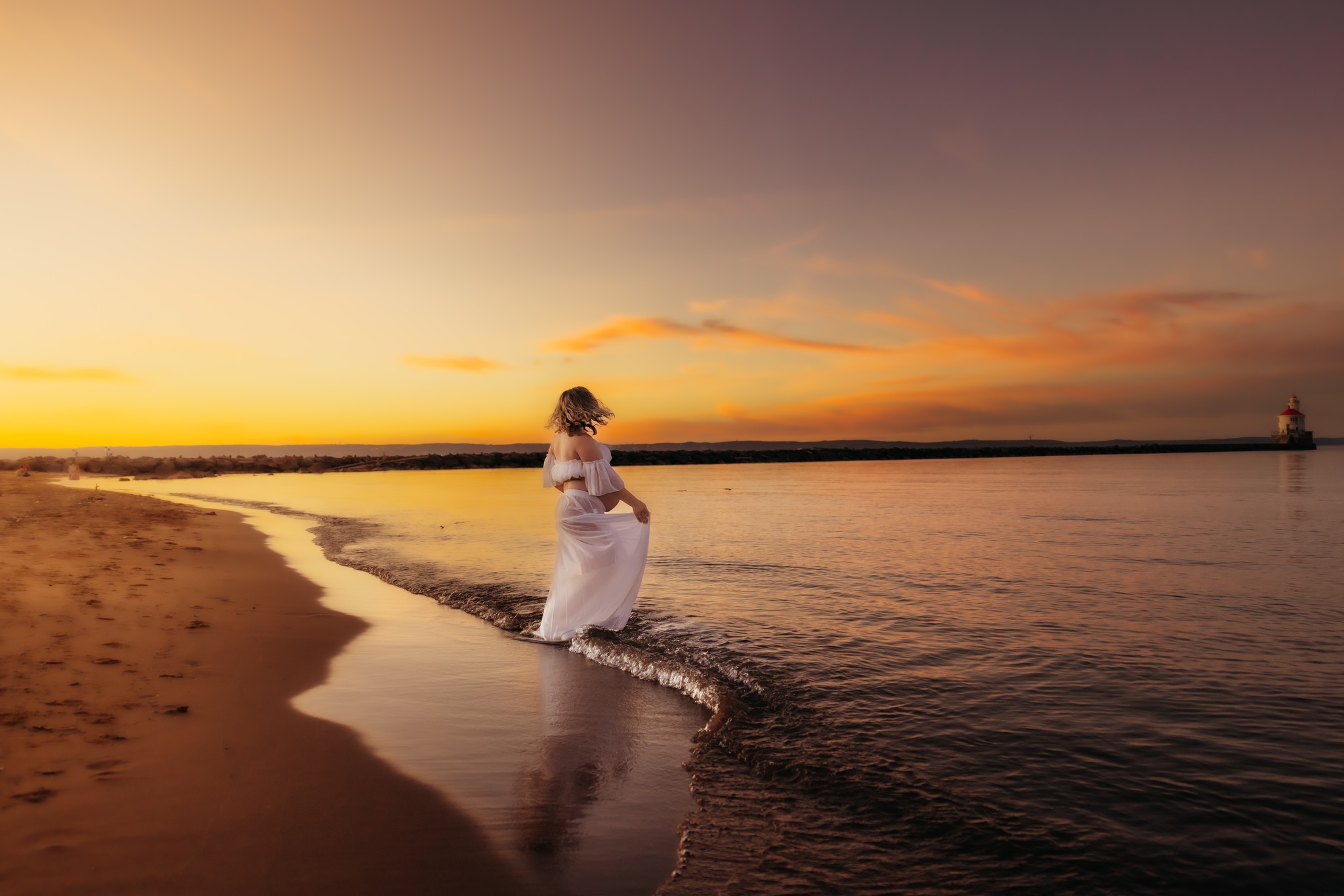 "Being a mother is a remarkable experience unparalleled by any other joy."
This family stole my heart ❤