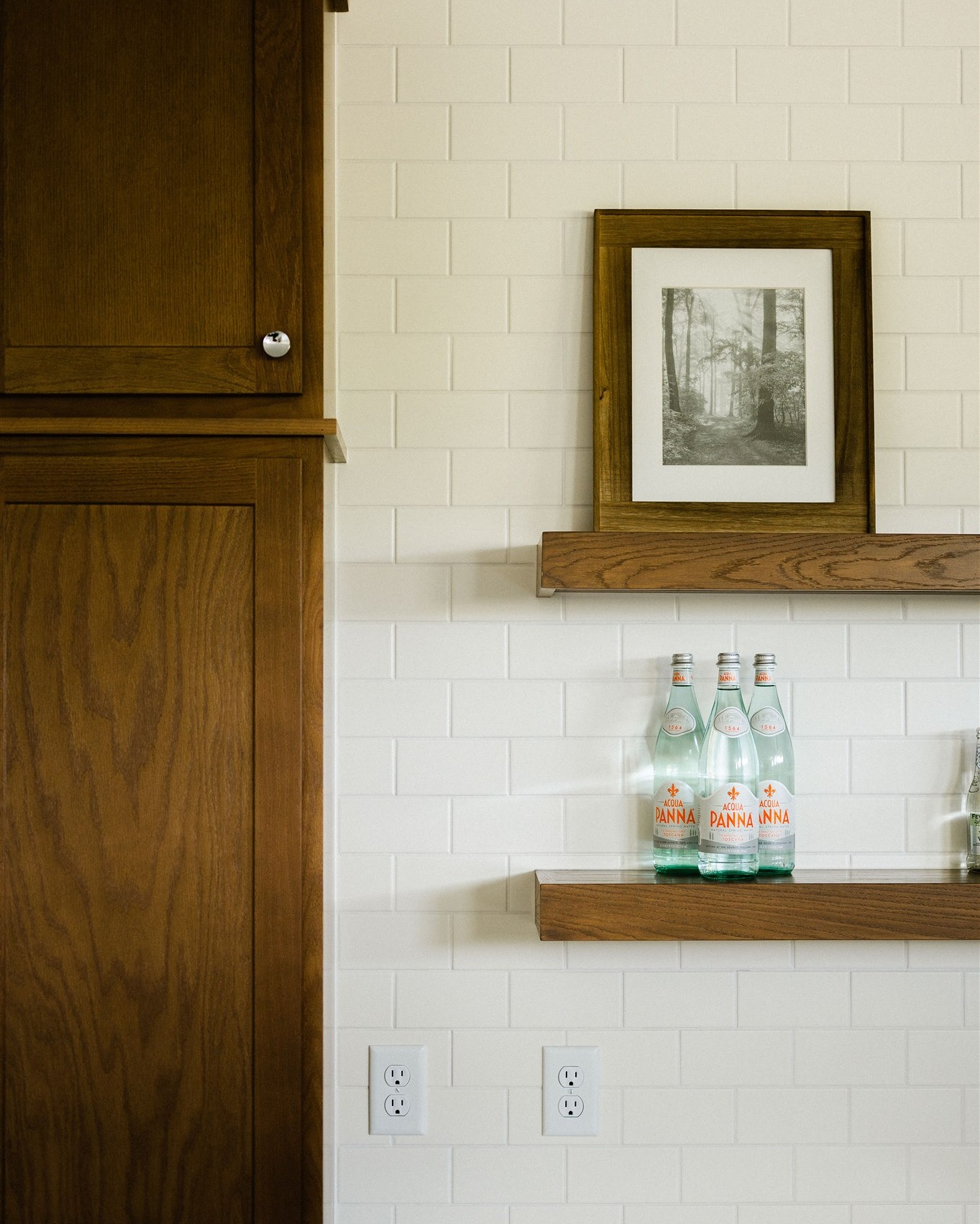 Details, details, details!
From the backsplash to the decor, every aspect of this bar is to die for.
#dynastyhomes #customhomebuilder #iowahomes #desmoines #luxuryhomes #homeinspo #dreamhome