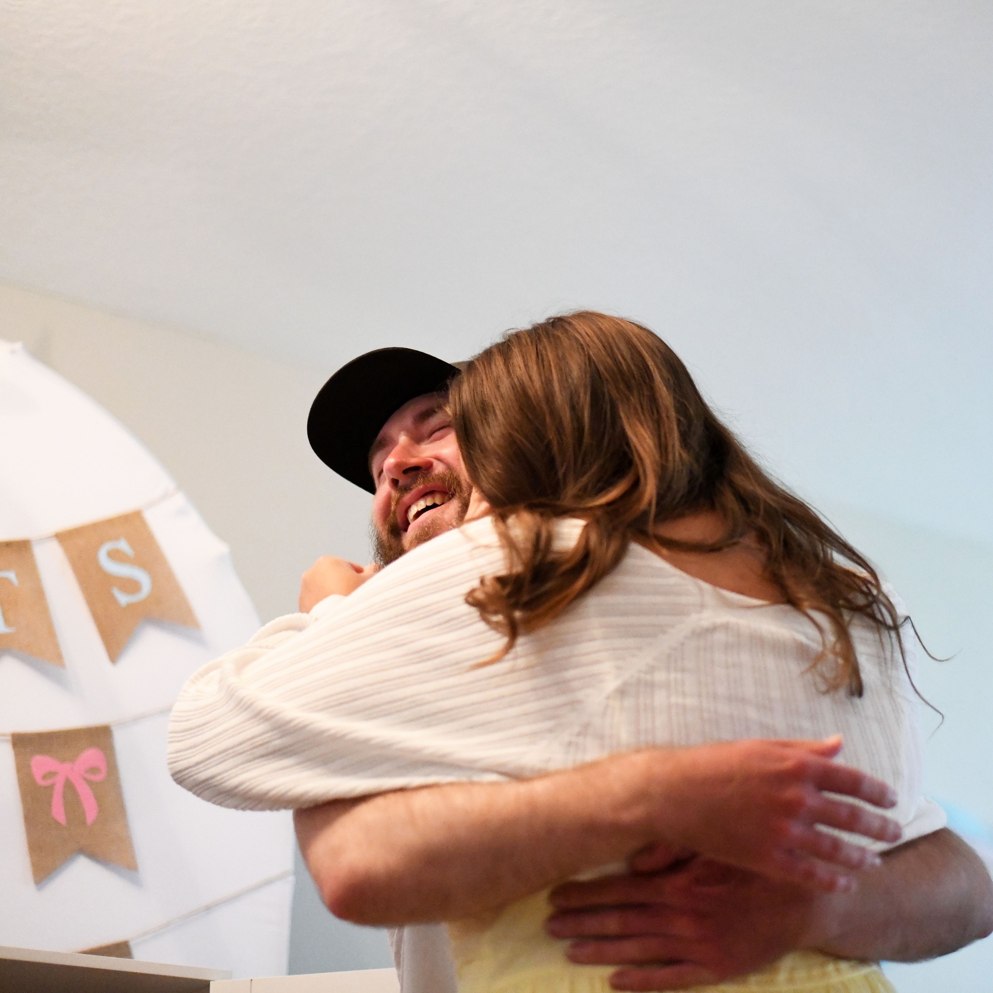 It's a girl 🎀😍
Over the moon to be entering my auntie era 🩷
@beccalynne__ & @blakestir_5.slow
#GenderReveal #ItsAGirl #CandidPhotography #DocumentaryPhotography #CandidSRQ