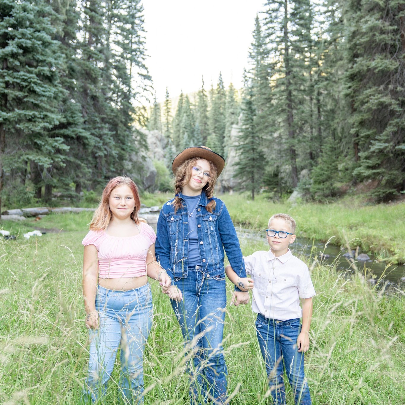 🎄✨ The Most Meaningful Christmas Gift? Memories. ✨🎄
If you’ve been looking for a gift that’s thoughtful, personal, and actually gets used… a Bella Vida Photography Gift Voucher is the perfect choice.
Life moves fast, and documenting your family at least once a year is one of the best ways to preserve the moments you never want to forget. A photography gift voucher gives your loved ones the chance to capture their story — beautifully, intentionally, and with zero stress on them.
Whether it’s for parents, grandparents, new moms, or families who “never get around to booking photos,” this is a gift that becomes treasured forever.
Wrap up something truly meaningful this year…
DM me today to give the gift of memories. 🤍✨🎄
.
.
.
.
christmas gift, abq photography, abq photos, abq photographer, rio rancho photographer, rio rancho family photographer, family photos, albuquerque family photographer, albuquerque photographer, albuquerque photographers, nm photographer, photos
#abqphotography
#abqphotos
#abqphotographer
#rioranchophotographer
#rioranchofamilyphotographer
#familyphotos
#albuquerquefamilyphotographer #albuquerquephotographer #albuquerquephotographers
#bellavidaphotographynm