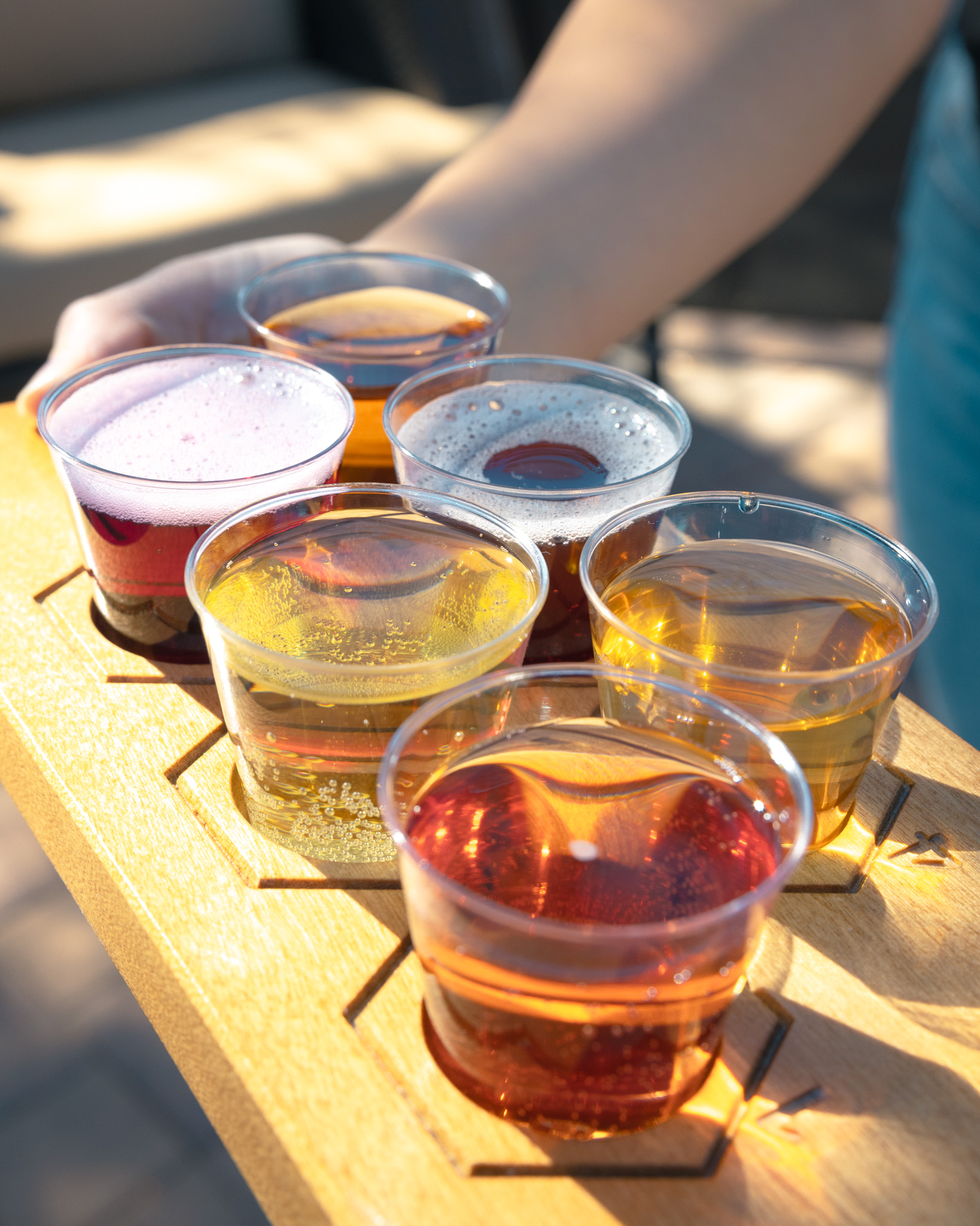 Taste something new, let us pour you a mead flight this weekend! 🍯✨
#mead #meadery #cavecreekaz #arizonamead #drinklocalaz #tastingflight #happybeemeadery
