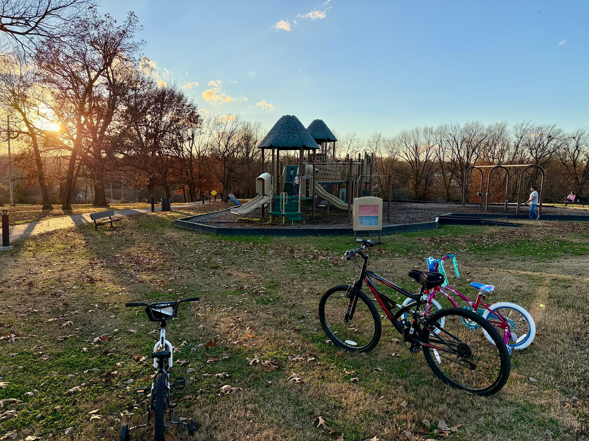 Sometimes you just gotta get on your bikes and ride… to the park!