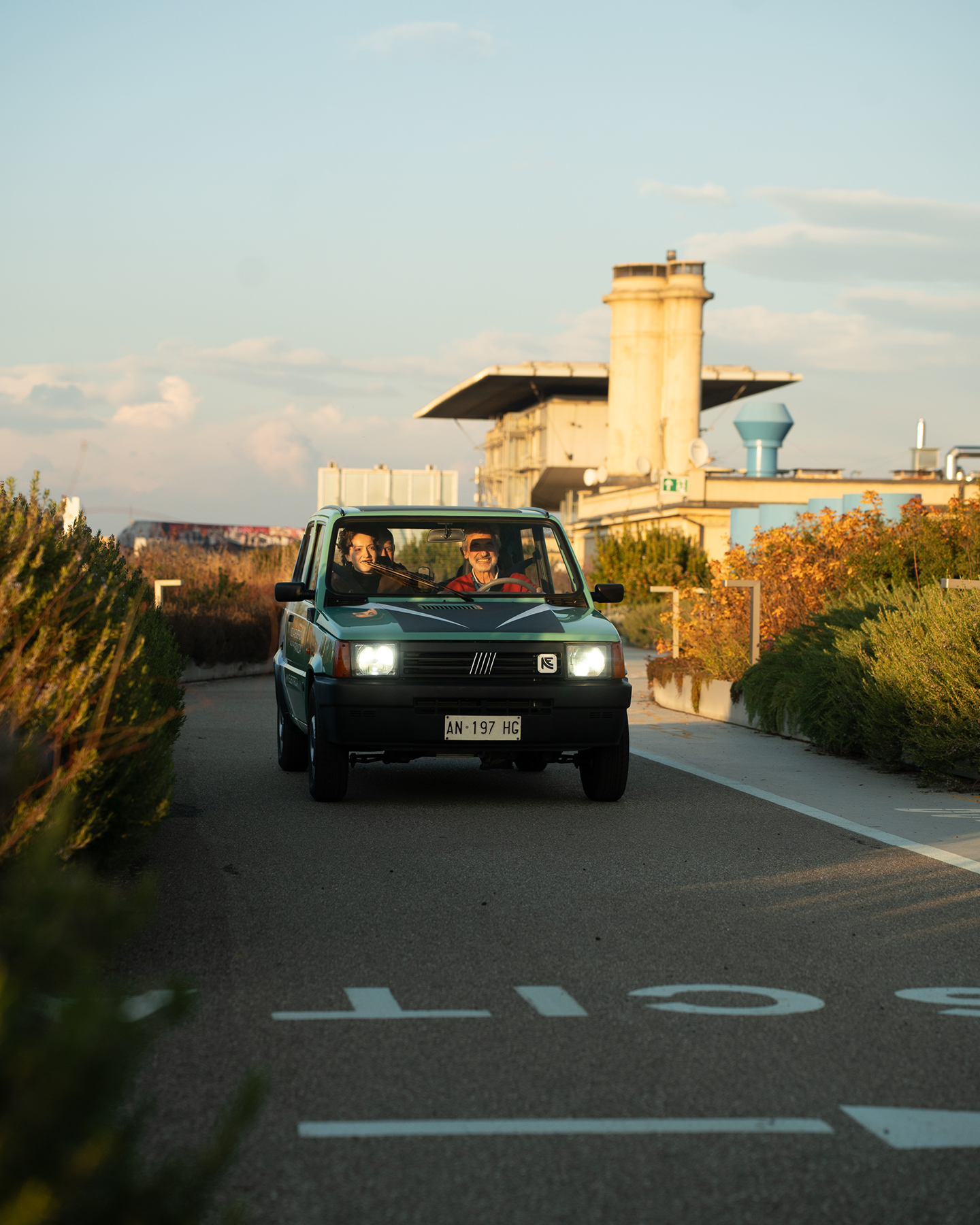 Un’auto iconica. Una pista storica. Una nuova energia.
La Panda elettrica di Nova Energia ha corso sulla Pista 500 del Lingotto in occasione dell’evento ToSVE del Politecnico di Torino.
Grazie mille a chi è passato a trovarci!
Scopri di più su Nova Energia | link in bio
#PandaNE #NovaEnergia