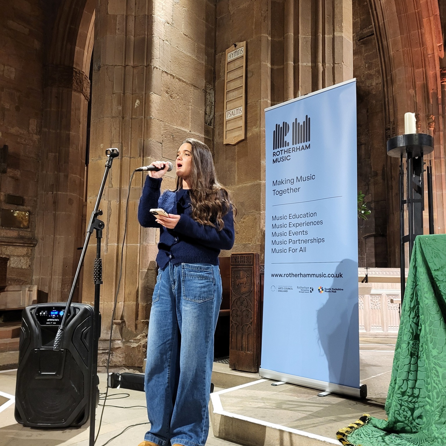 Last week some amazing young musicians played and sang at the Christmas Light Switch-on at the Rotherham Minster. What a fantastic showcase of some of the musical talent available in the area!
#Singing #youngpeople #liveperformance #rotherham #RotherhamIsWonderful #fyp #localartists #livemusic #youngperformer #talentshowcase #musicians #christmas #christmas2025