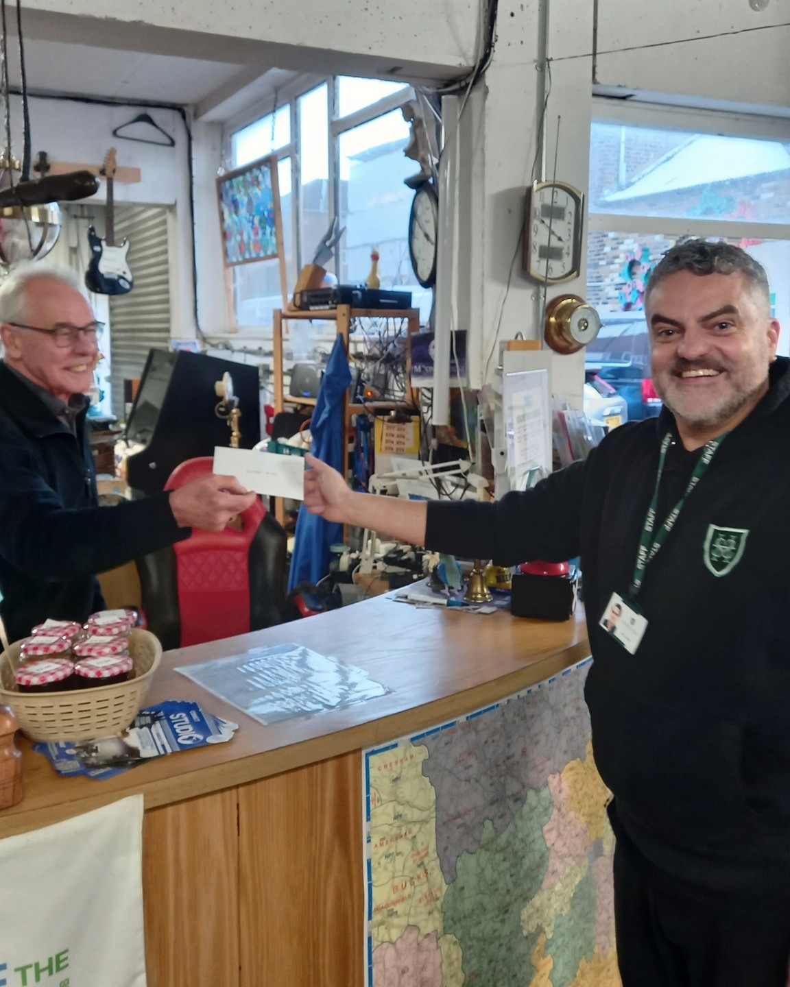 A big thank you 🙏 to @surbitonhighschool 🎓 for their donation, dropped off by their Director of Drama and Dance 🎭, Chris. We supplied clothes 🧥 for their production of West Side Story for their annual winter musical 🎶 at the Wimbledon theatre, tickets still available for tomorrow till Saturday here 🎟: https://www.atgtickets.com/shows/surbiton-high-school-presents-west-side-story/new-wimbledon-theatre/
Have a fantastic afternoon from the STWC team!
#ThankYou #Donation #Drama #Dance #clothes #WestSideStory #Musical #Wimboldon #Culture #kingstonuponthames #kingston #surbiton #tolworth #newmalden #chessington #SurbitonHighSchool